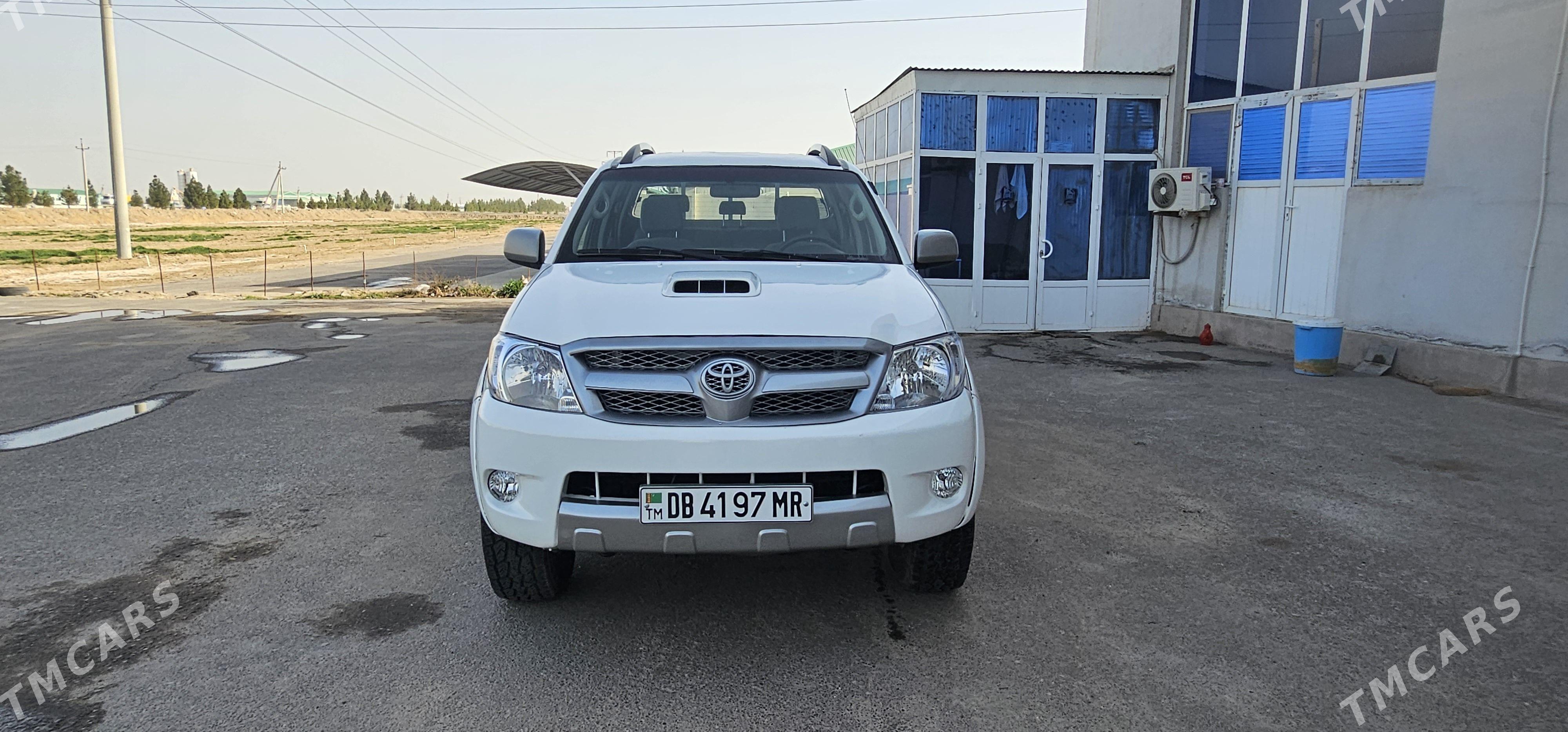 Toyota Hilux 2009 - 270 000 TMT - Mary - img 1
