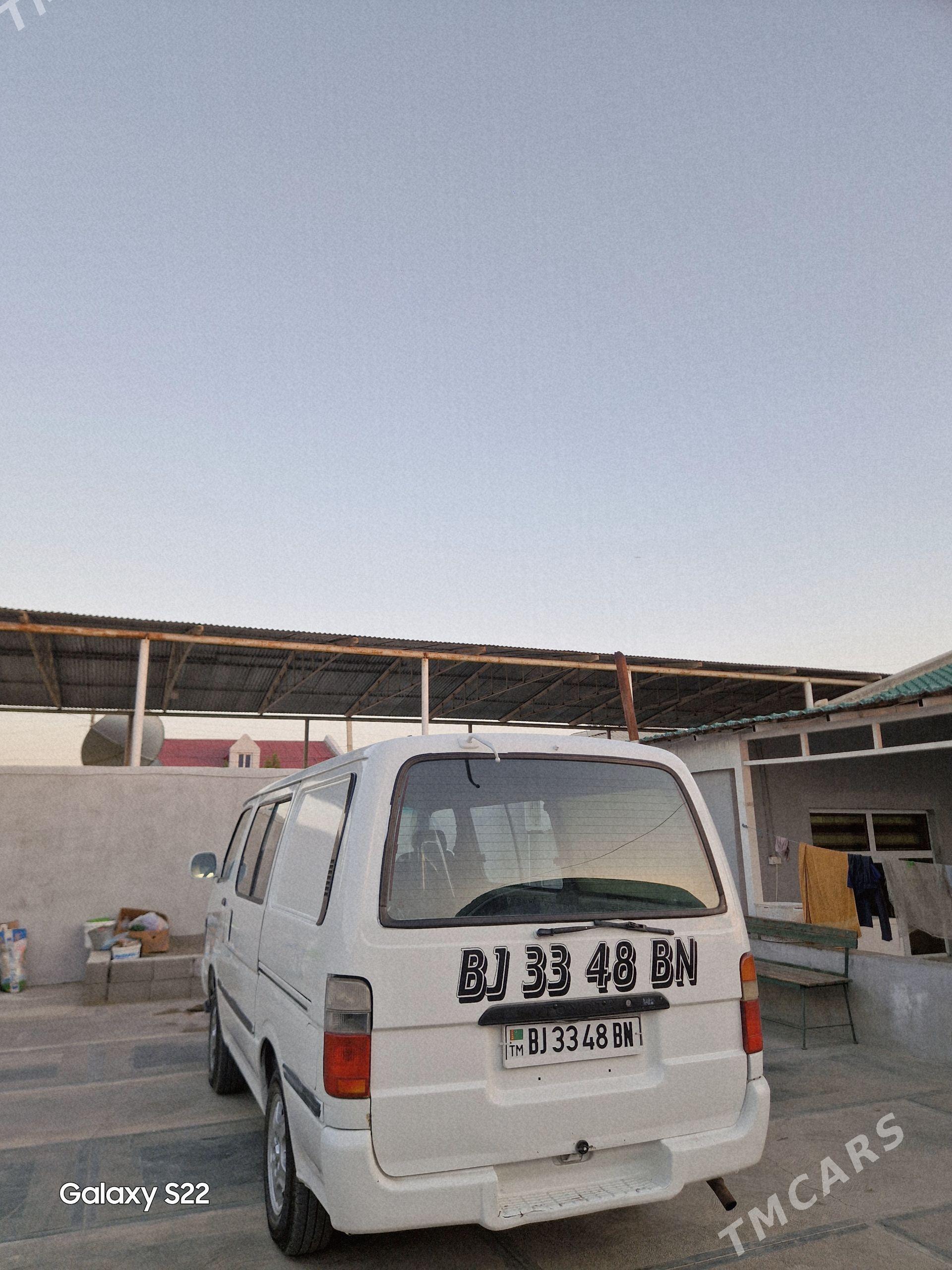 Toyota Hiace 1995 - 85 000 TMT - Gyzylarbat - img 1