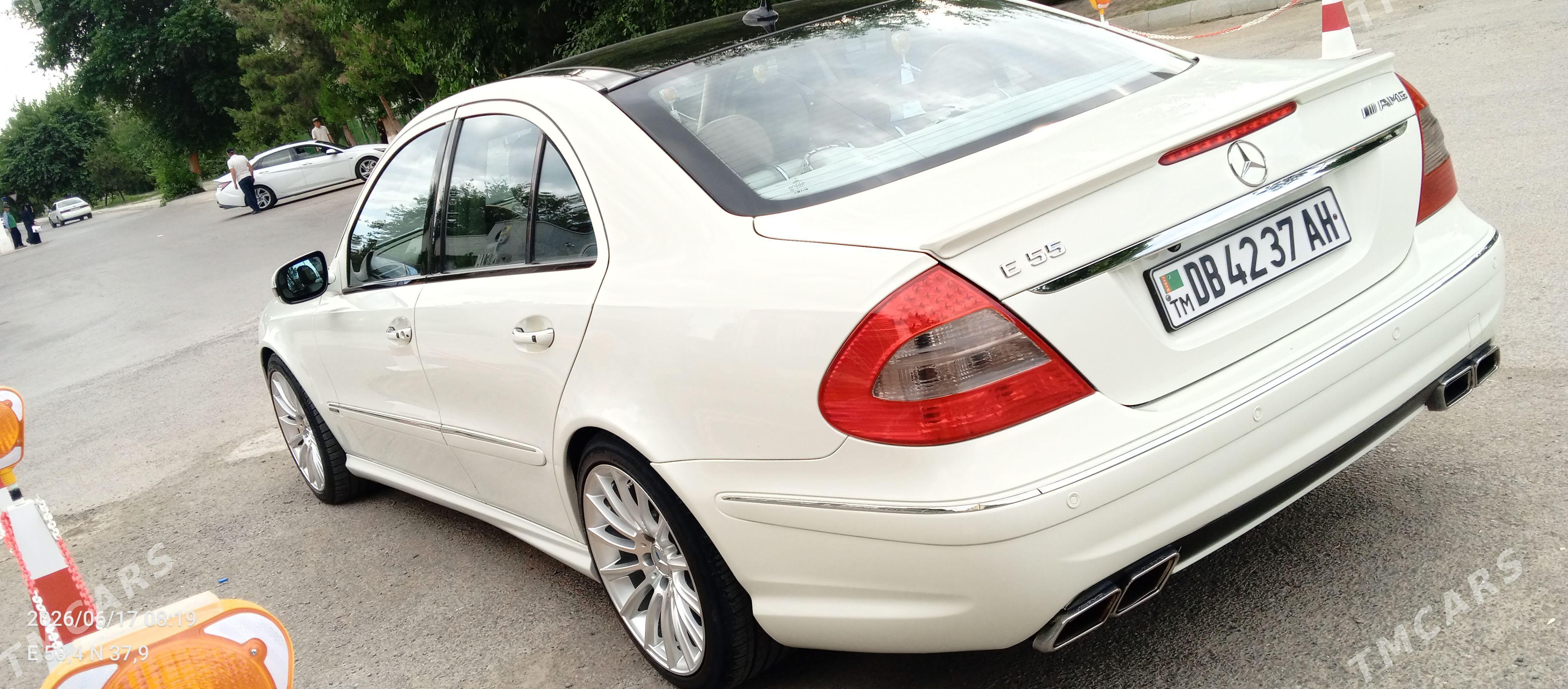 Mercedes-Benz E500 2026 - 200 000 TMT - Ak bugdaý etraby - img 1