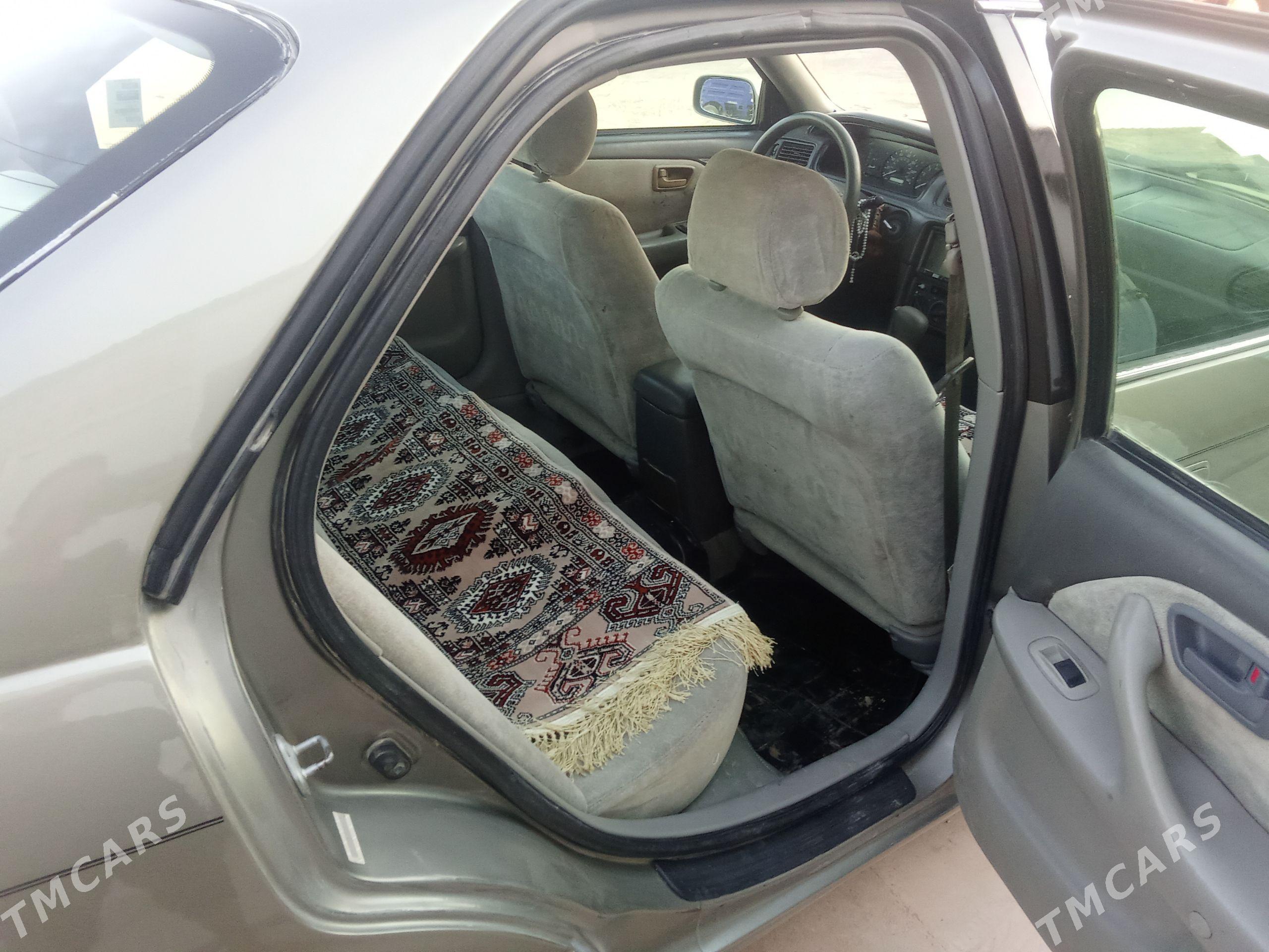 Toyota Camry 1999 - 155 000 TMT - Мары - img 1