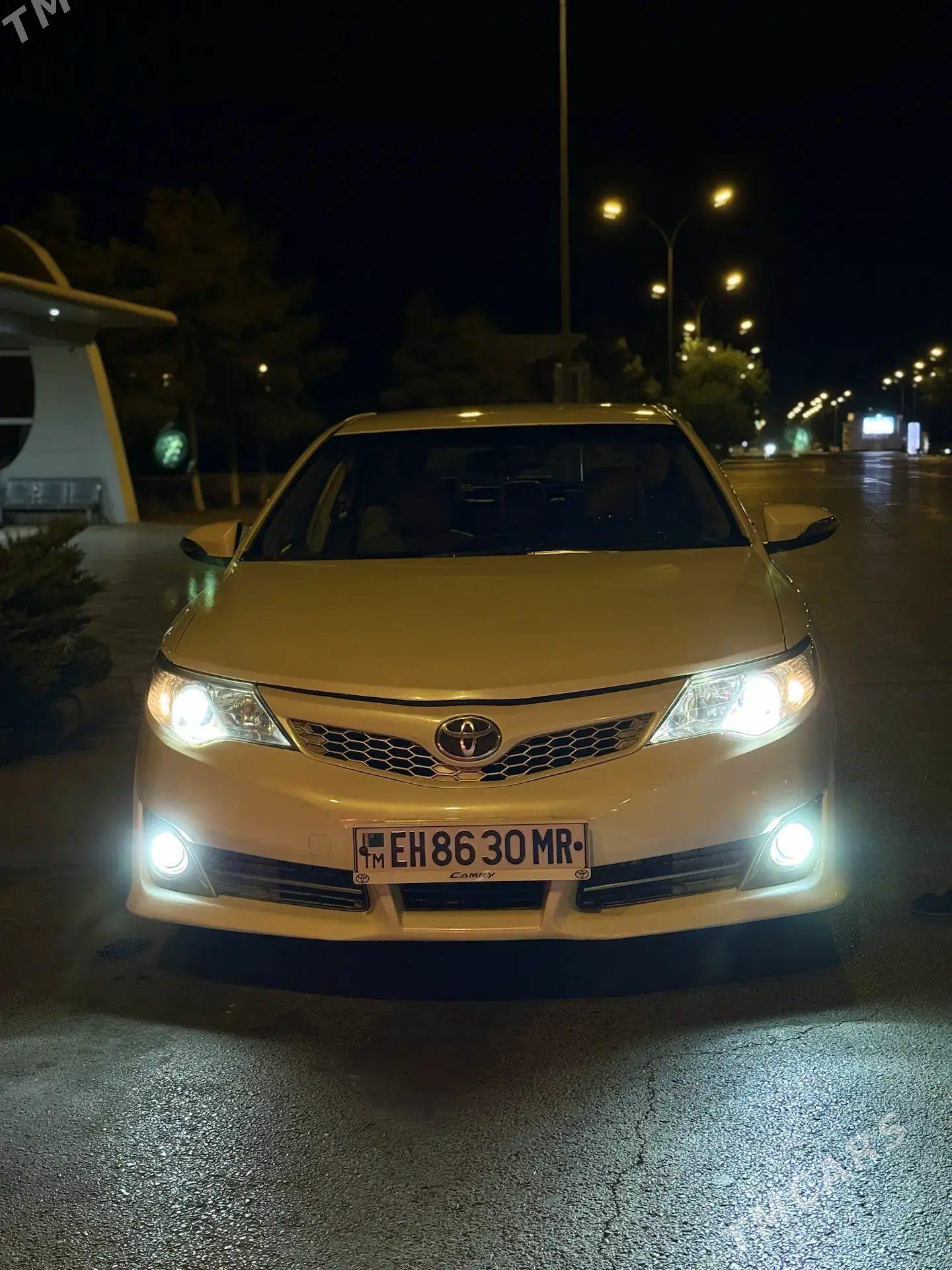 Toyota Camry 2013 - 230 000 TMT - Мары - img 1