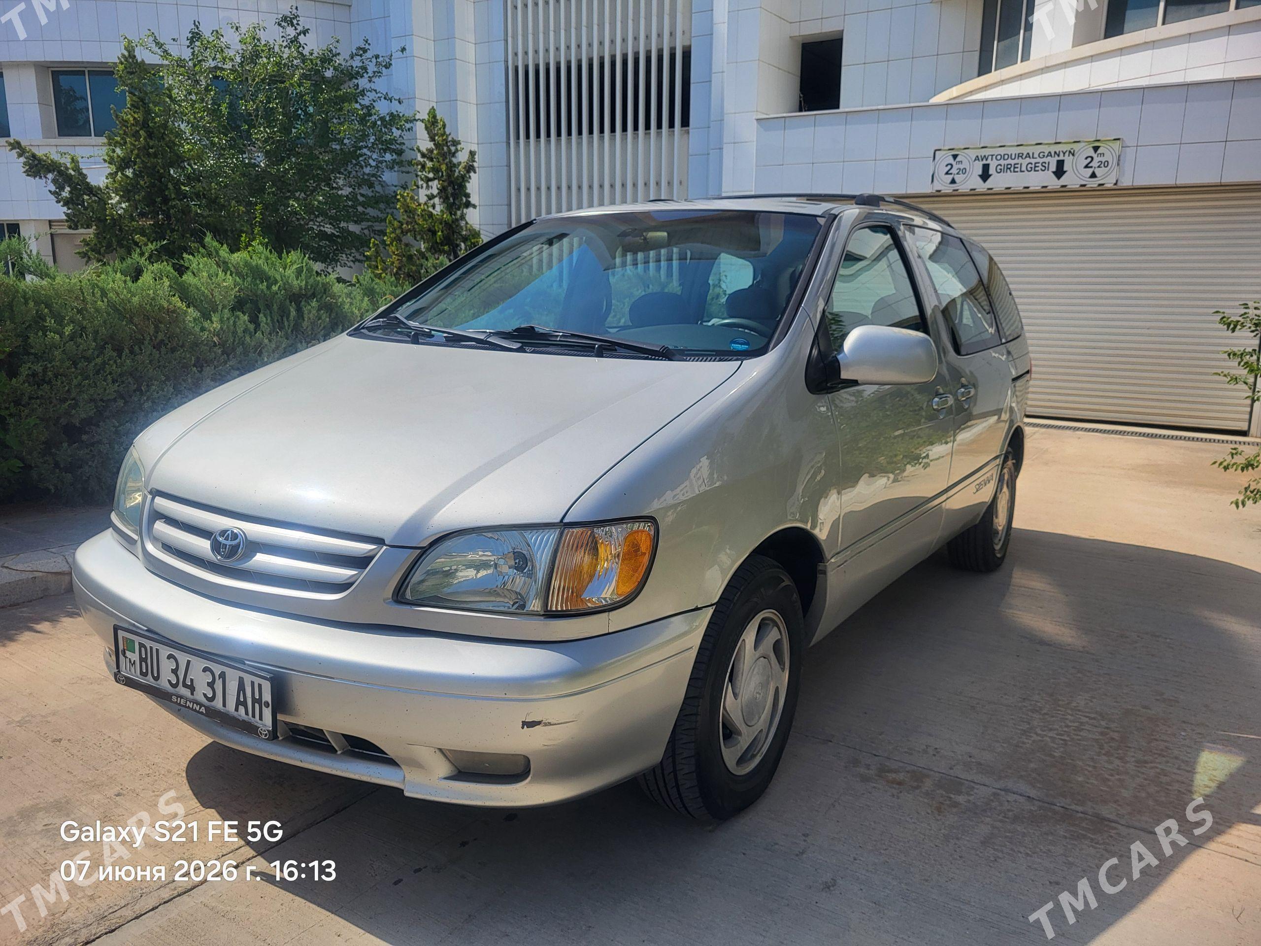Toyota Sienna 2002 - 235 000 TMT - Кака - img 1