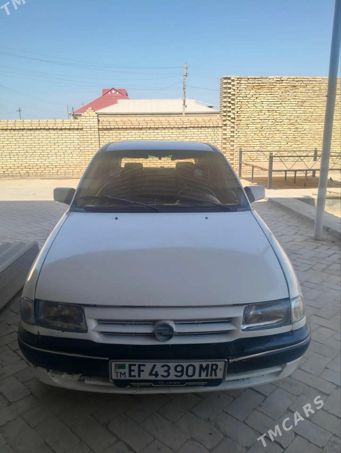 Opel Astra 1992 - 38 000 TMT - Байрамали - img 1