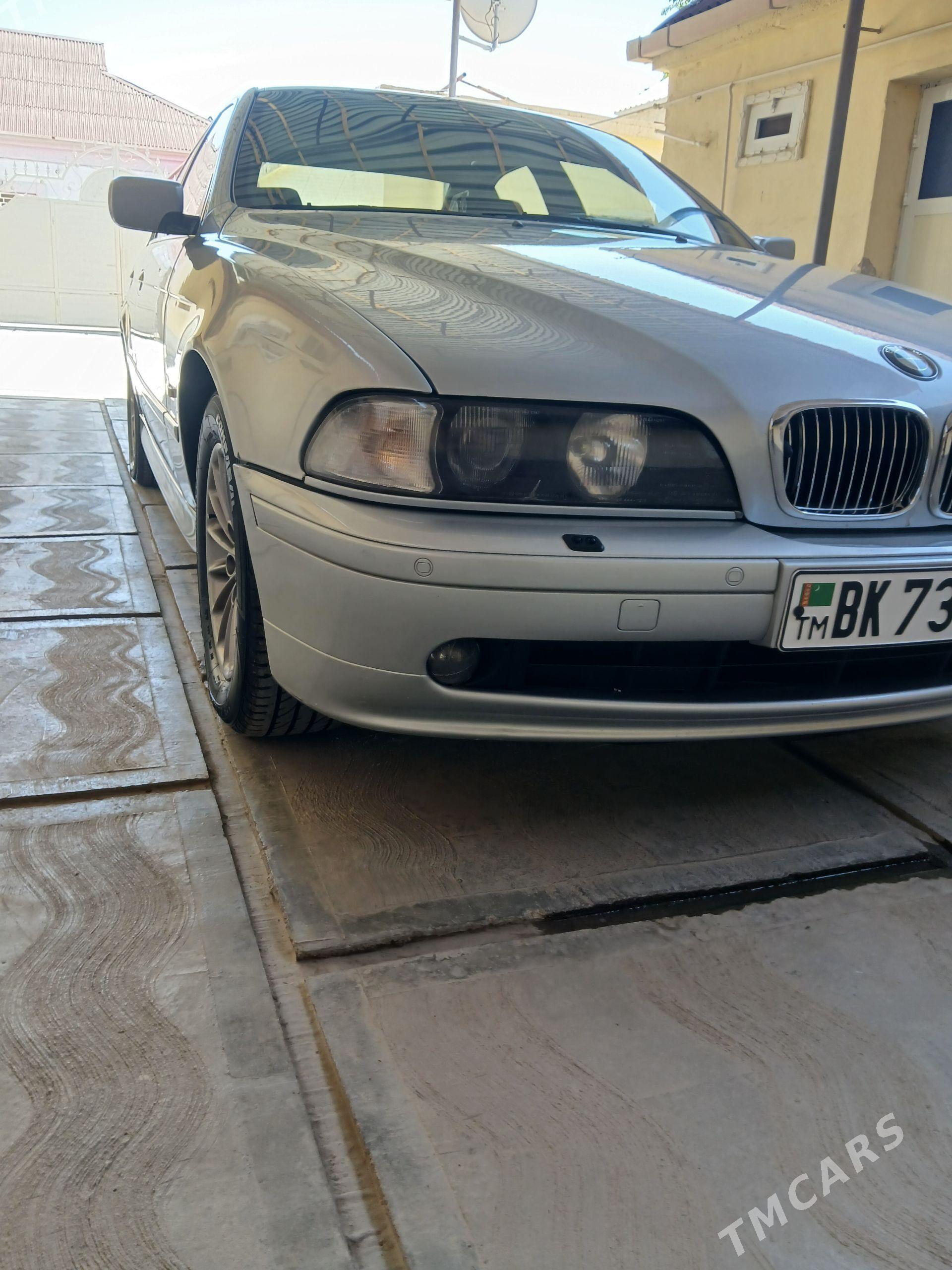 BMW E39 1999 - 120 000 TMT - Balkanabat - img 1