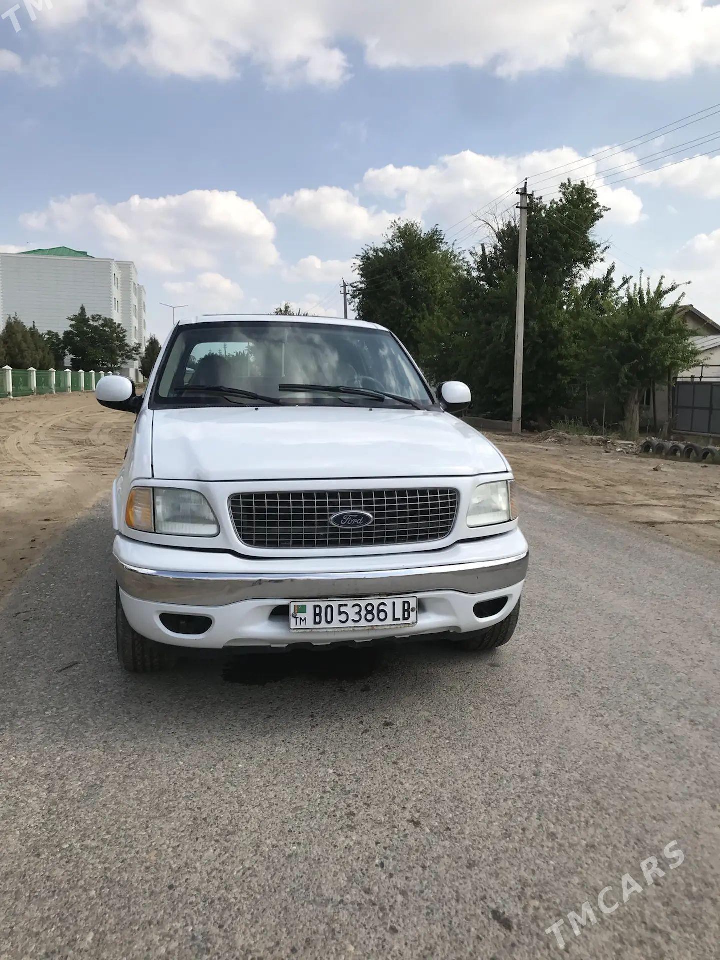Ford Expedition 2002 - 65 000 TMT - Мары - img 1