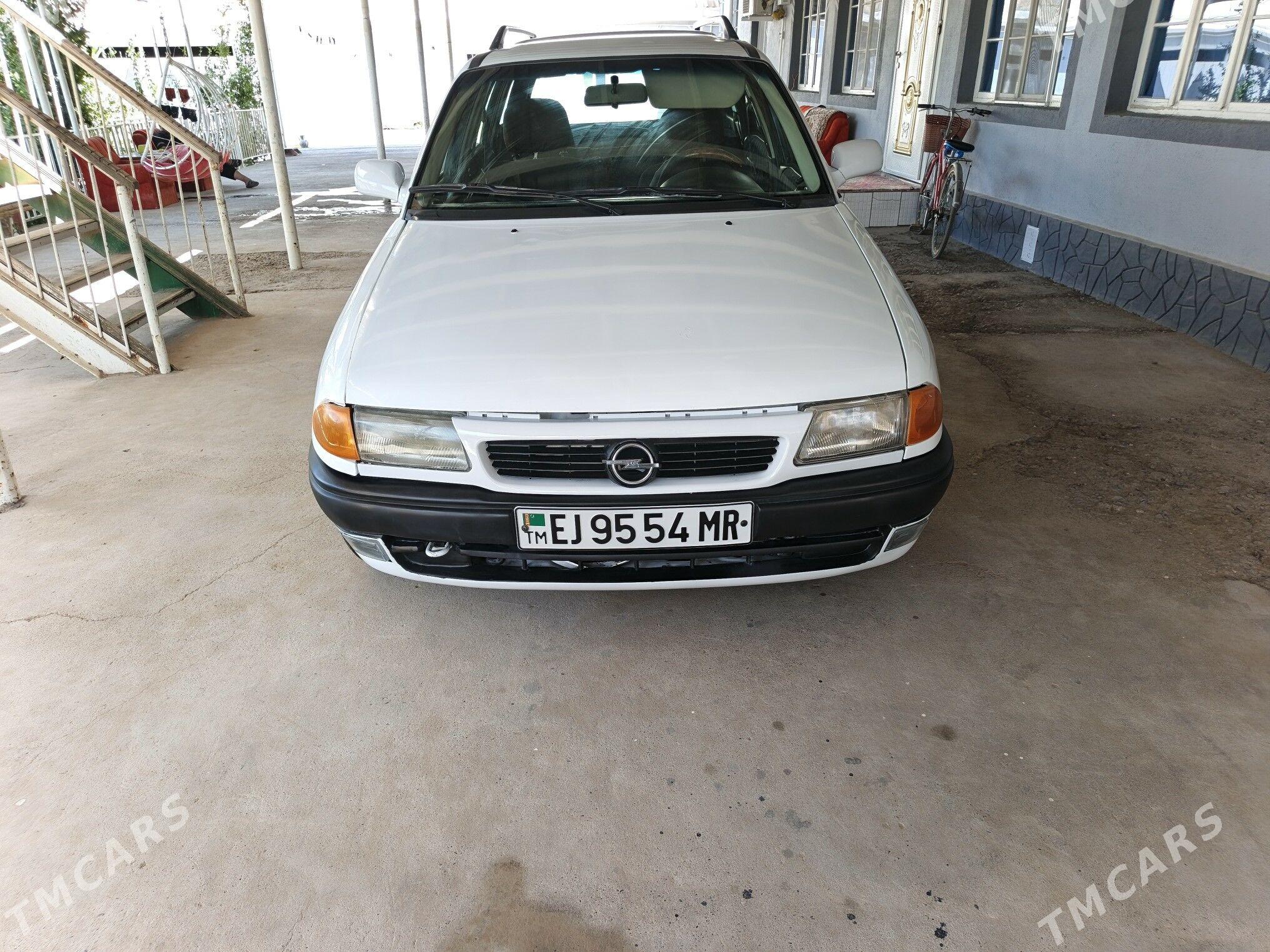Opel Astra 1994 - 60 000 TMT - Мары - img 1