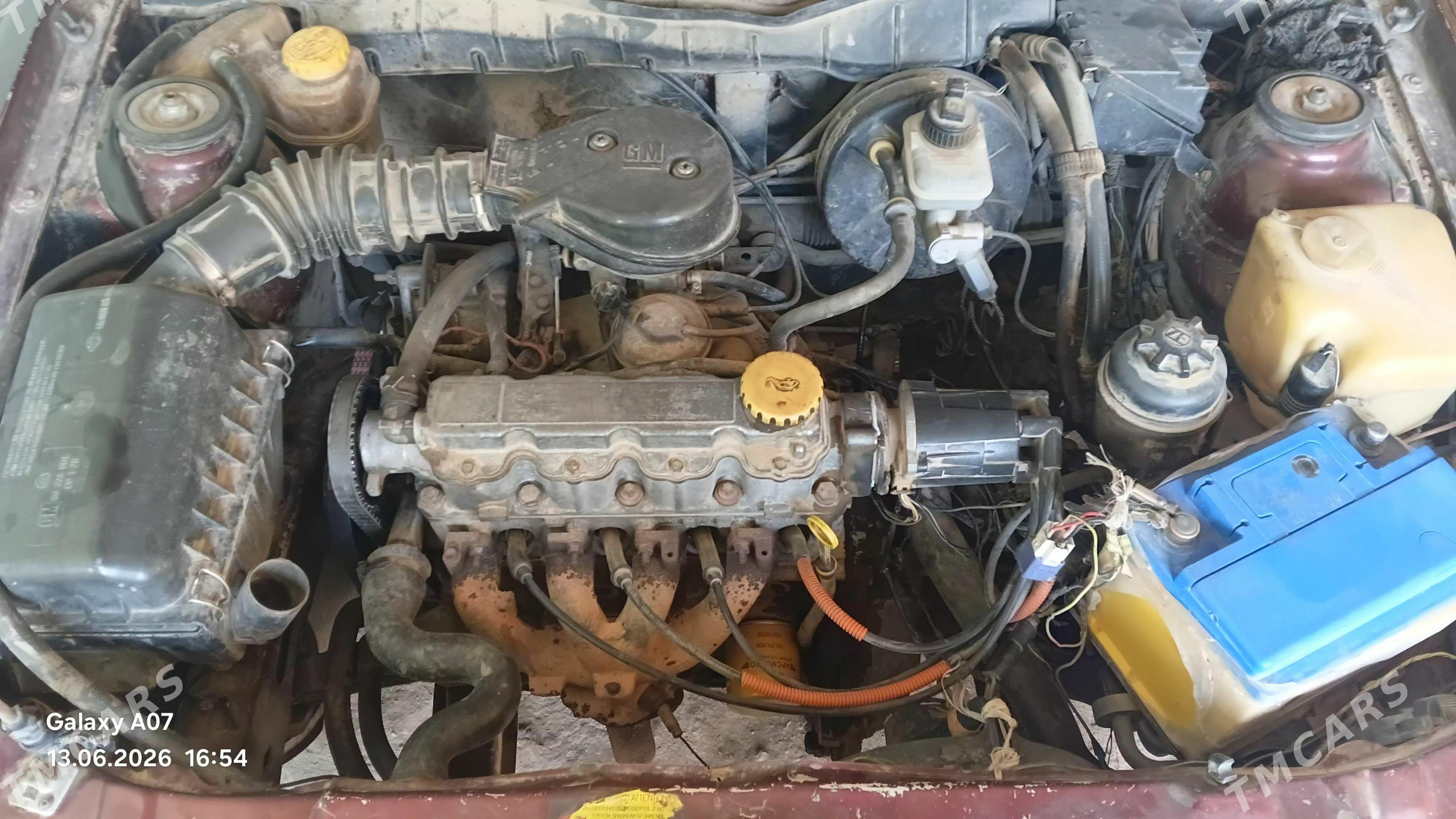 Opel Vectra 1991 - 35 000 TMT - Kerki - img 1
