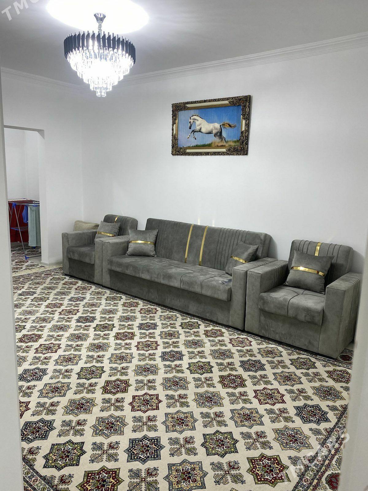 Eyesinden Arenda - Анев - img 1