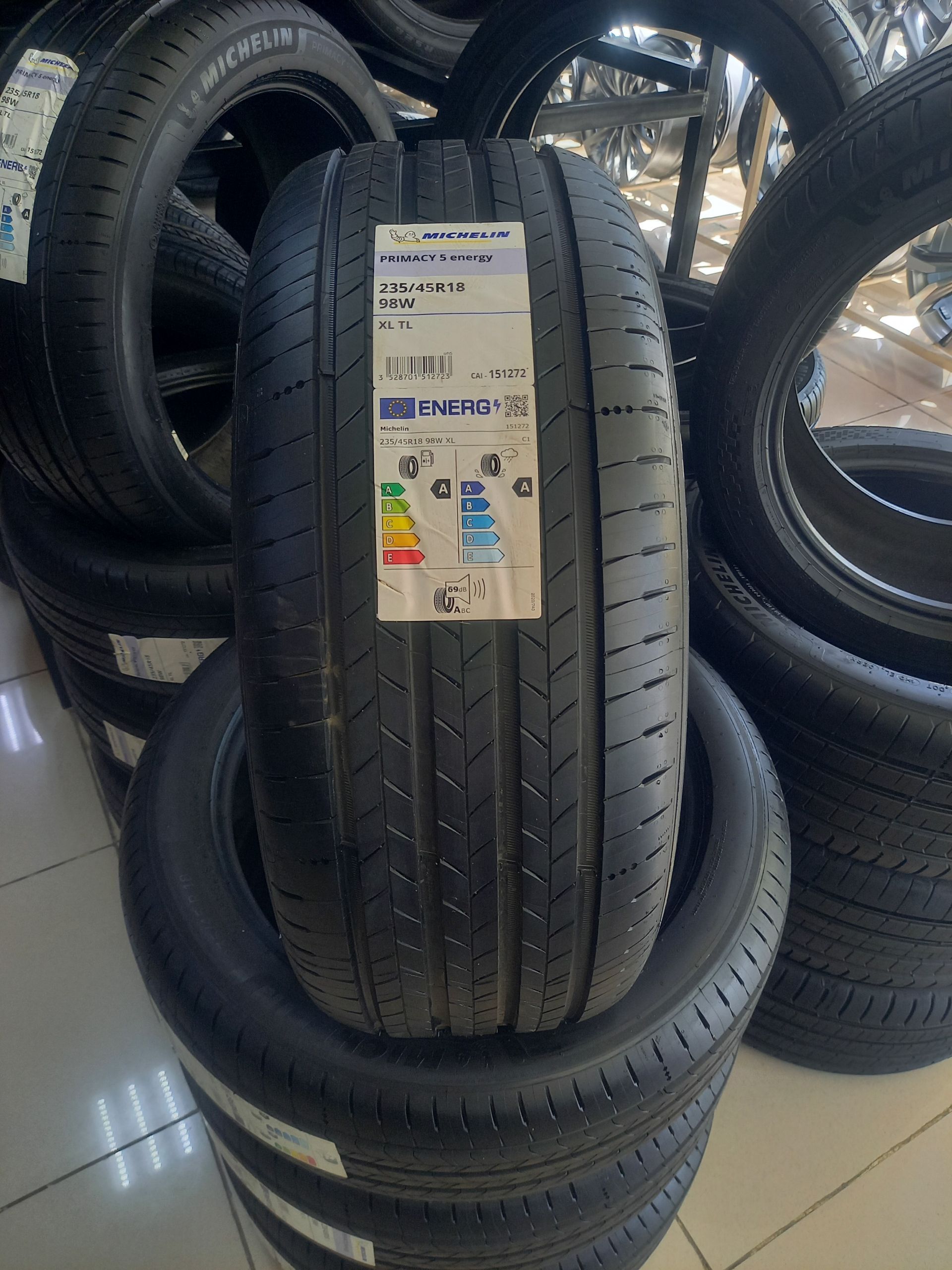 miçhelin teker 235 45 r18 2026 - 11 мкр - img 1