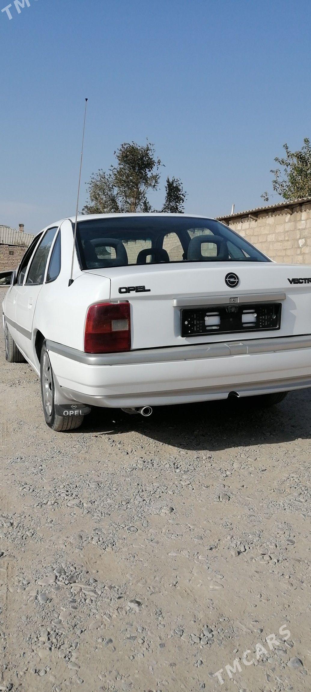 Opel Vectra 1990 - 29 000 TMT - Tejen - img 1