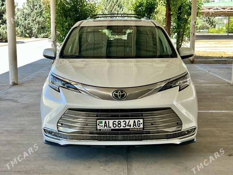 Toyota Sienna 2021 - 582 000 TMT - Aşgabat - img 1