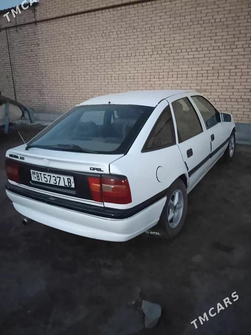 Opel Vectra 1995 - 30 000 TMT - Сакар - img 1