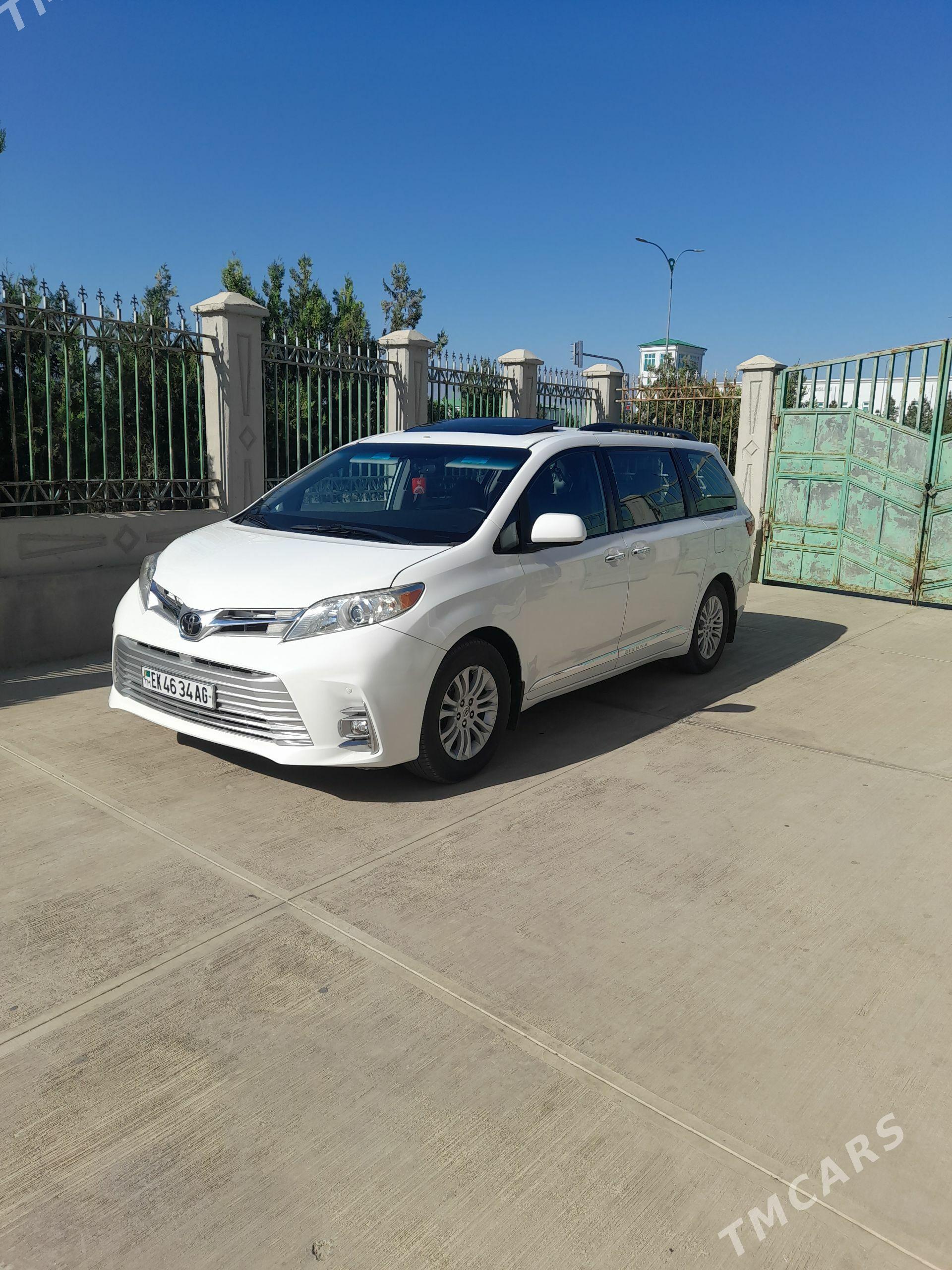 Toyota Sienna 2015 - 435 000 TMT - Çoganly - img 1