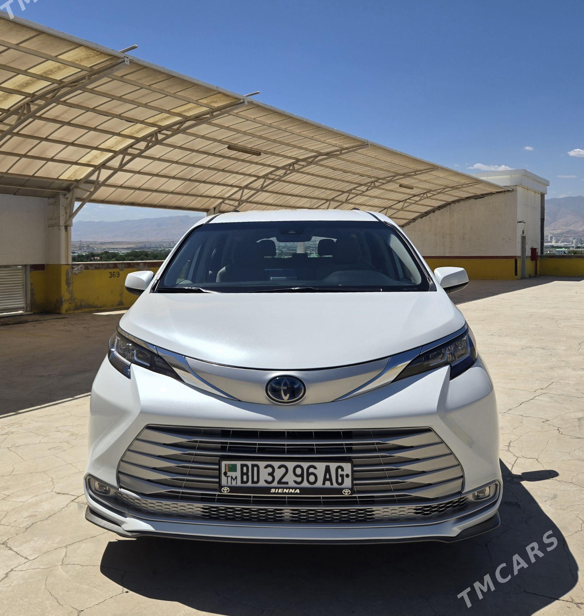 Toyota Sienna 2021 - 470 000 TMT - Aşgabat - img 1