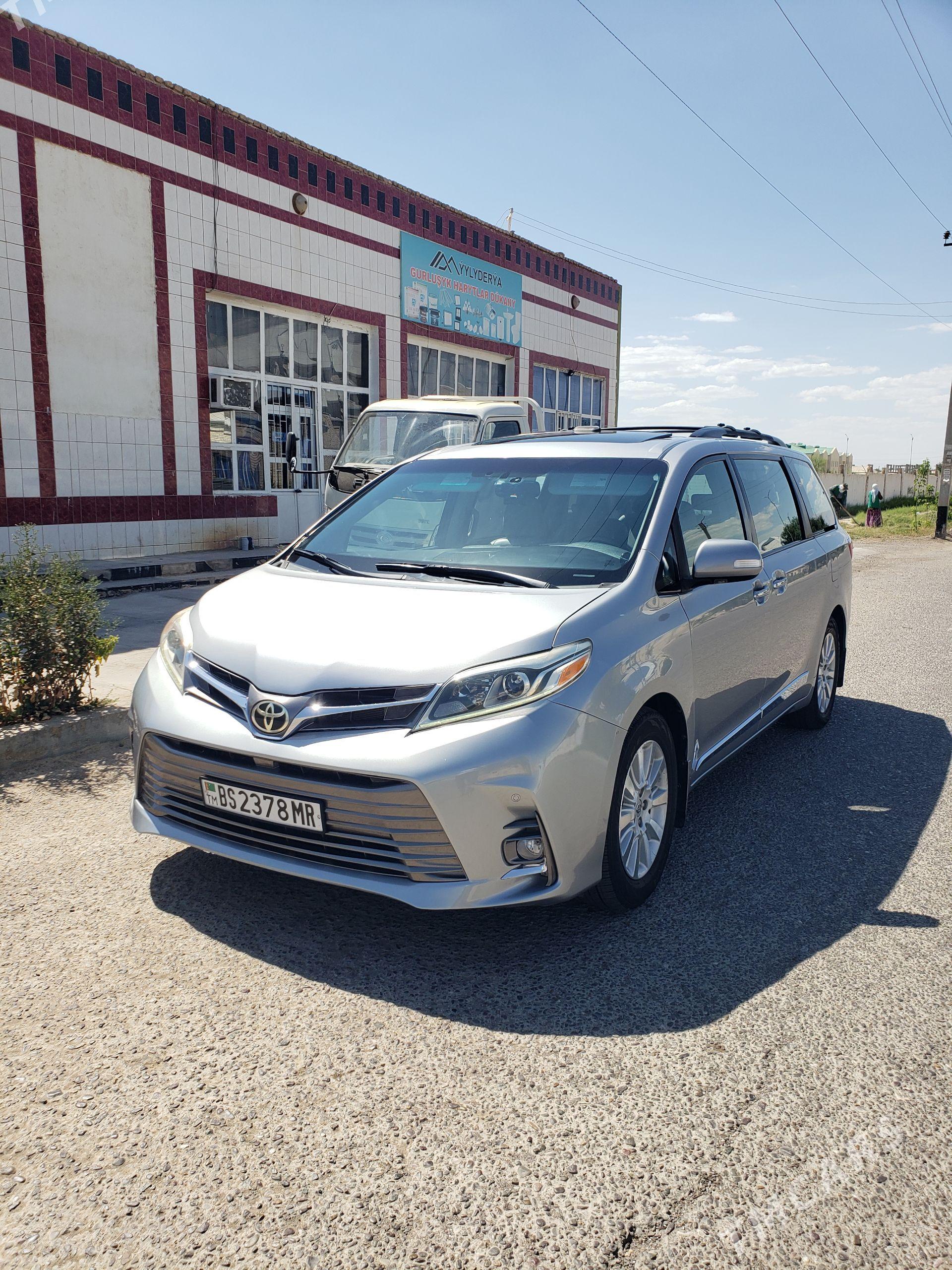 Toyota Sienna 2015 - 440 000 TMT - Baýramaly - img 1