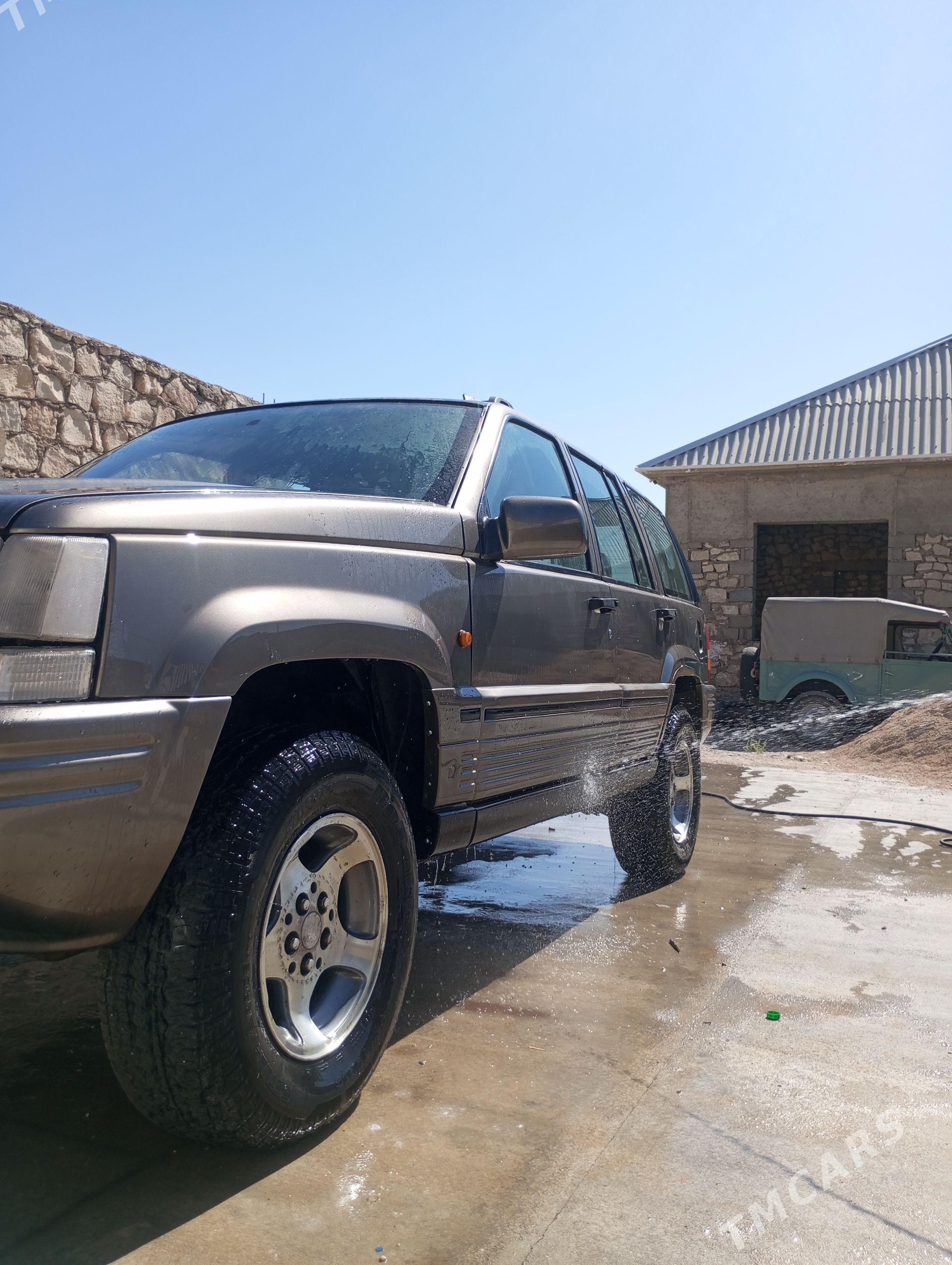 Jeep Grand Cherokee 2000 - 75 000 TMT - Balkanabat - img 1