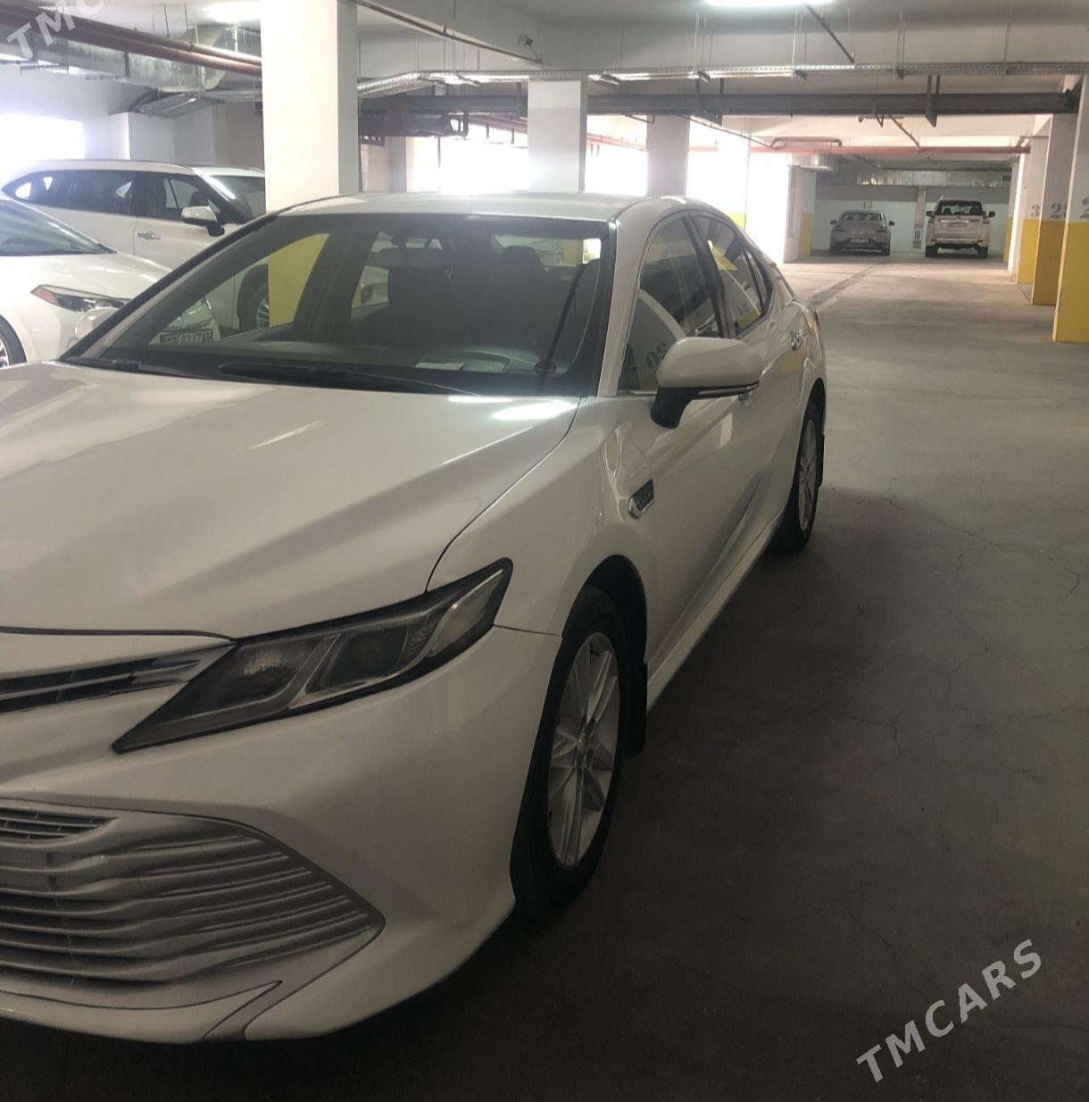 Toyota Camry 2018 - 275 000 TMT - Ашхабад - img 1