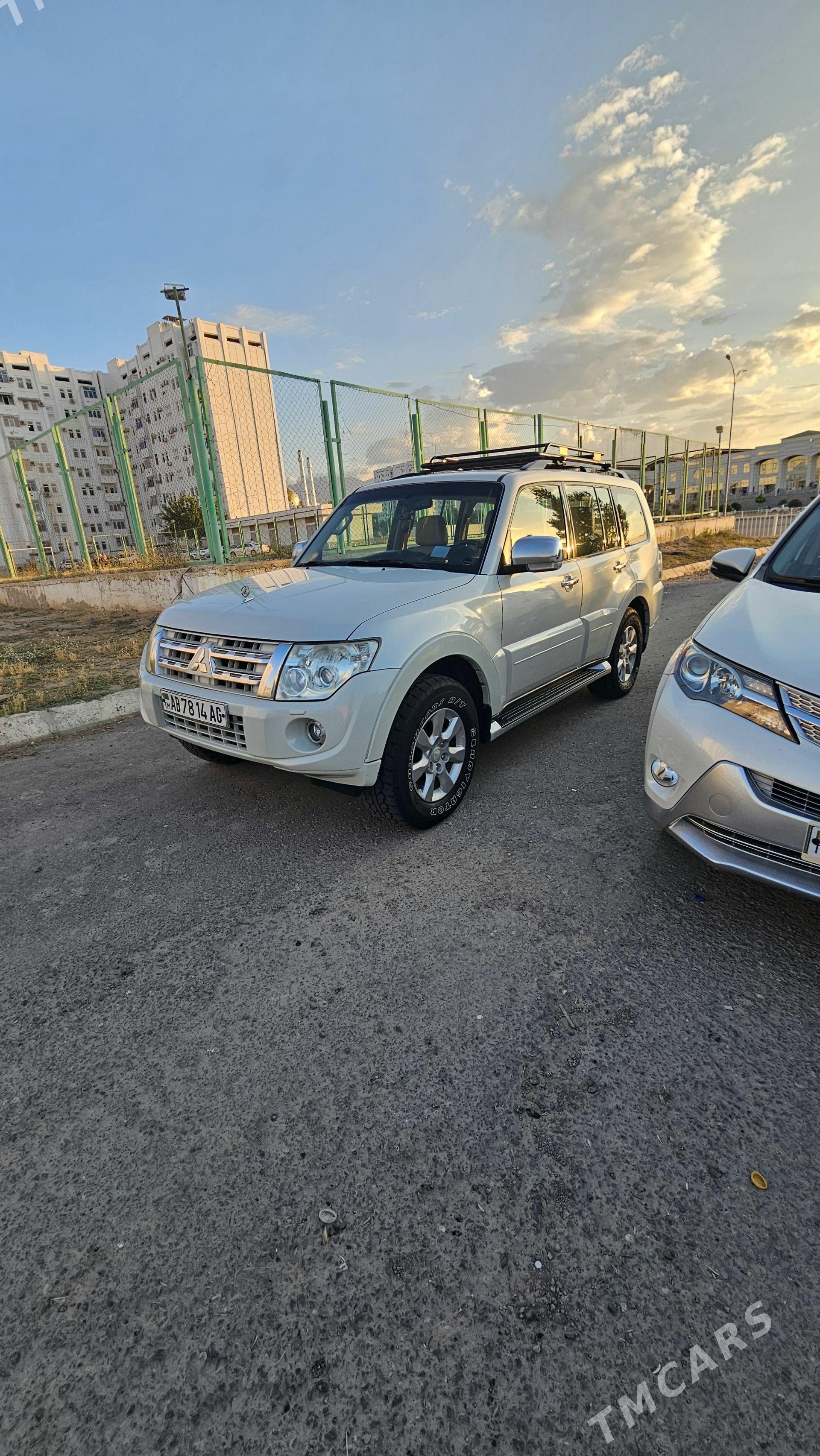 Mitsubishi Pajero 2014 - 380 000 TMT - Sowetskiý köç. (Garaşsyzlyk şaýoly) - img 1