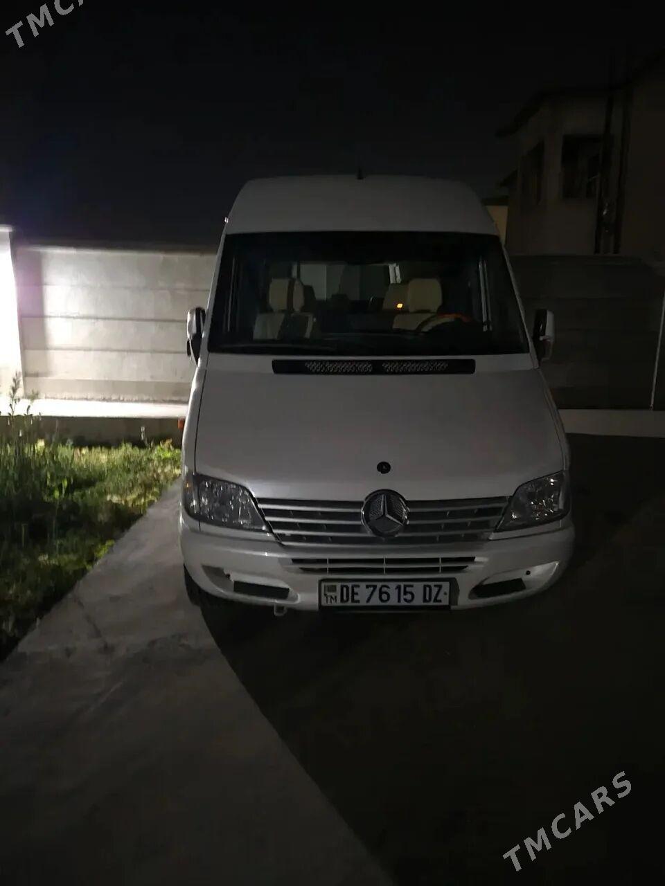 Mercedes-Benz Sprinter 2500 2003 - 400 000 TMT - Дашогуз - img 1