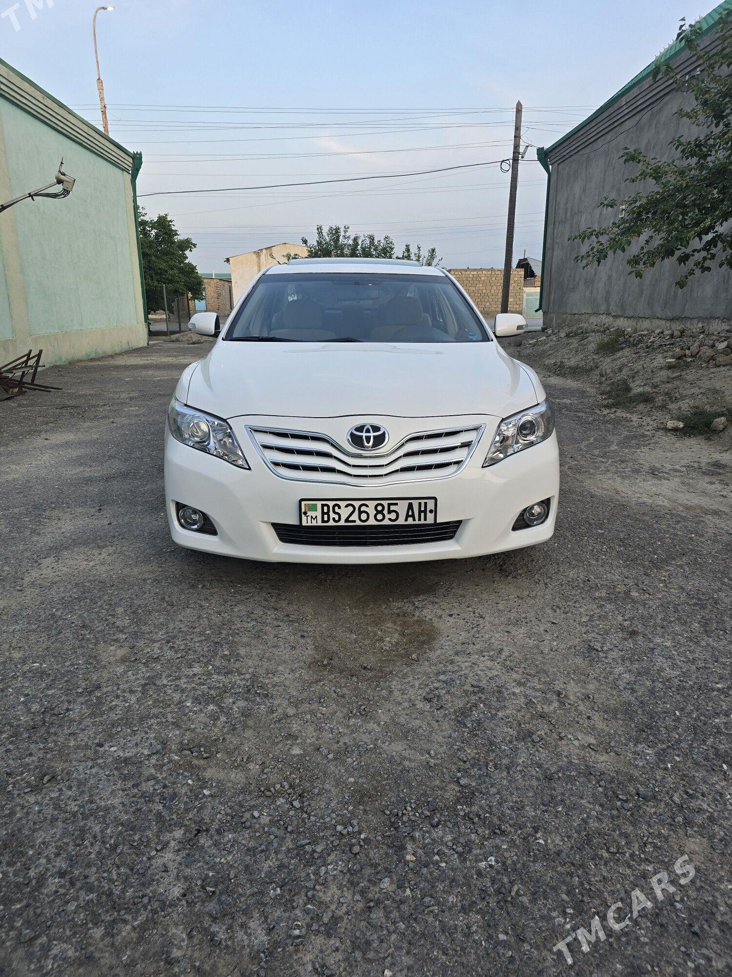Toyota Camry 2008 - 185 000 TMT - Bäherden - img 1