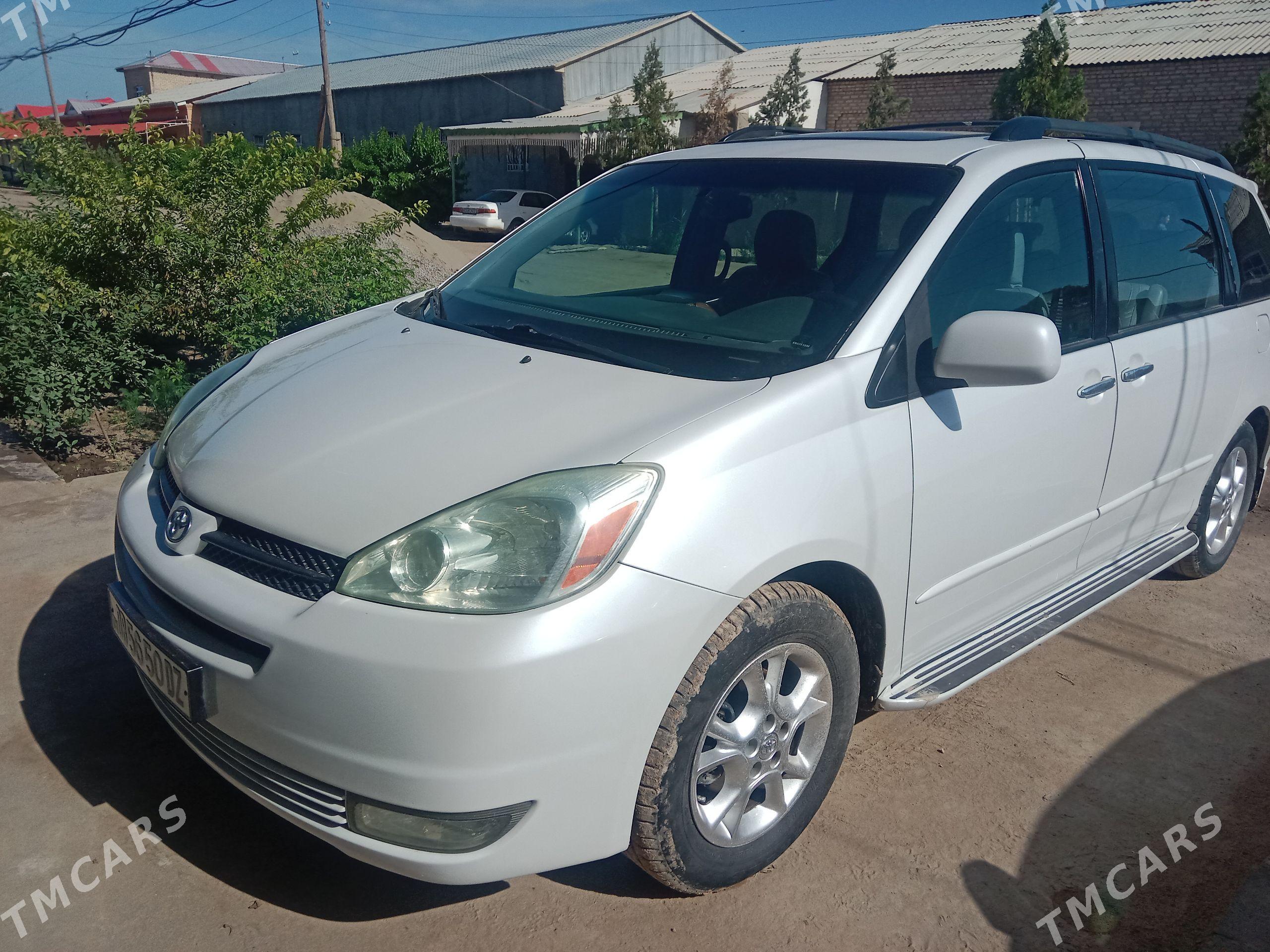 Toyota Sienna 2004 - 320 000 TMT - Köneürgenç - img 1