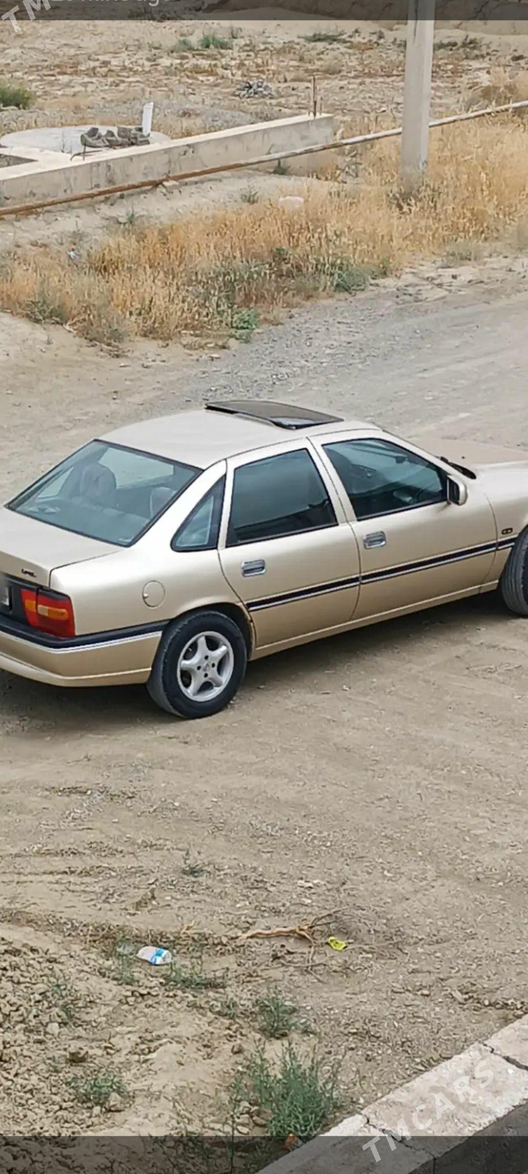 Opel Vectra 1990 - 45 000 TMT - Bäherden - img 1
