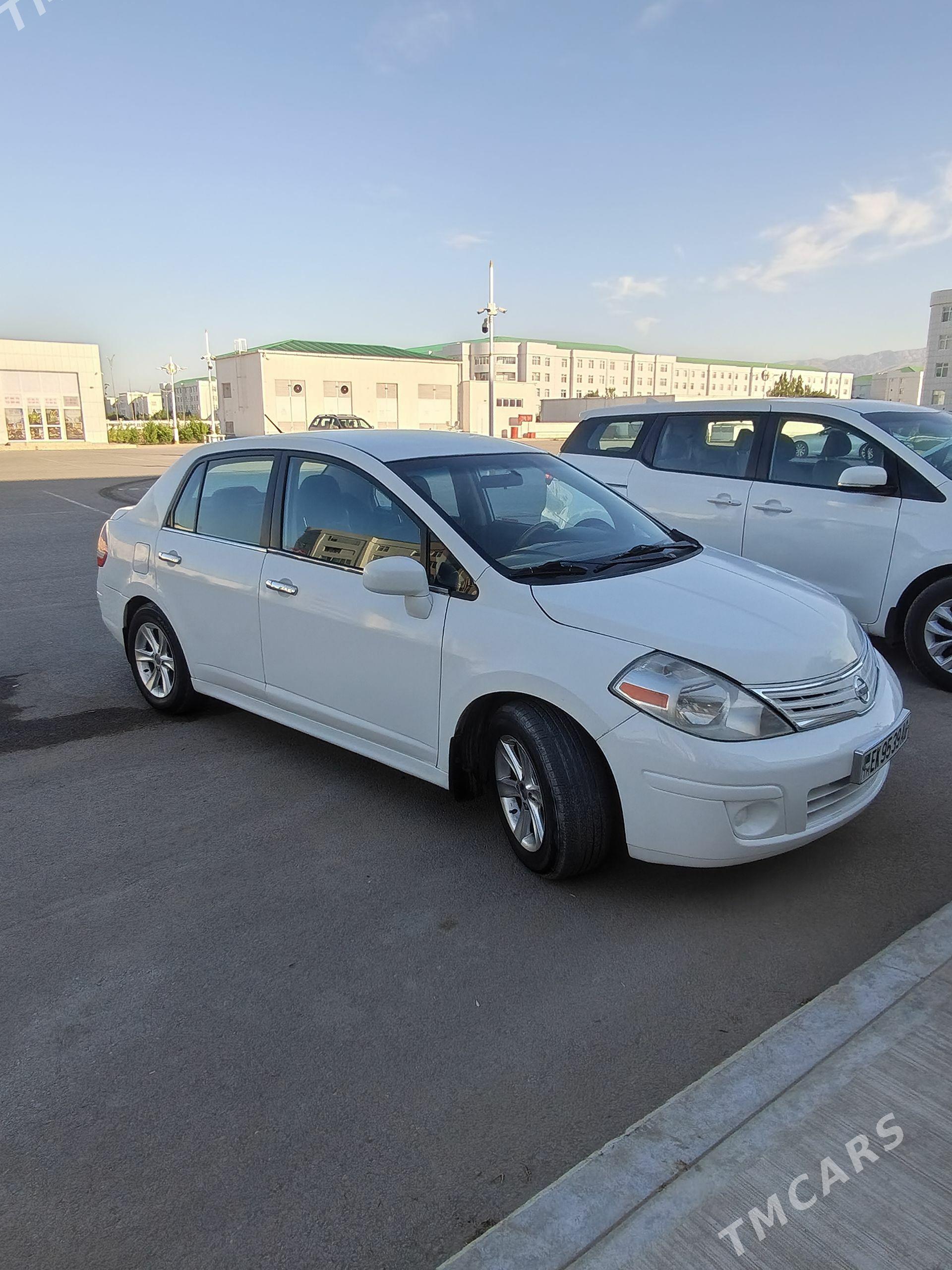 Nissan Versa 2010 - 129 000 TMT - Гуртли - img 1
