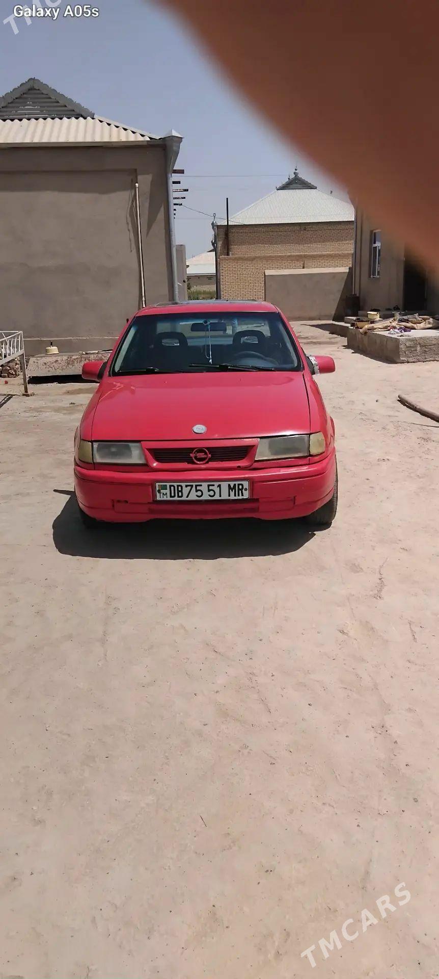 Opel Vectra 1990 - 25 000 TMT - Мургап - img 1
