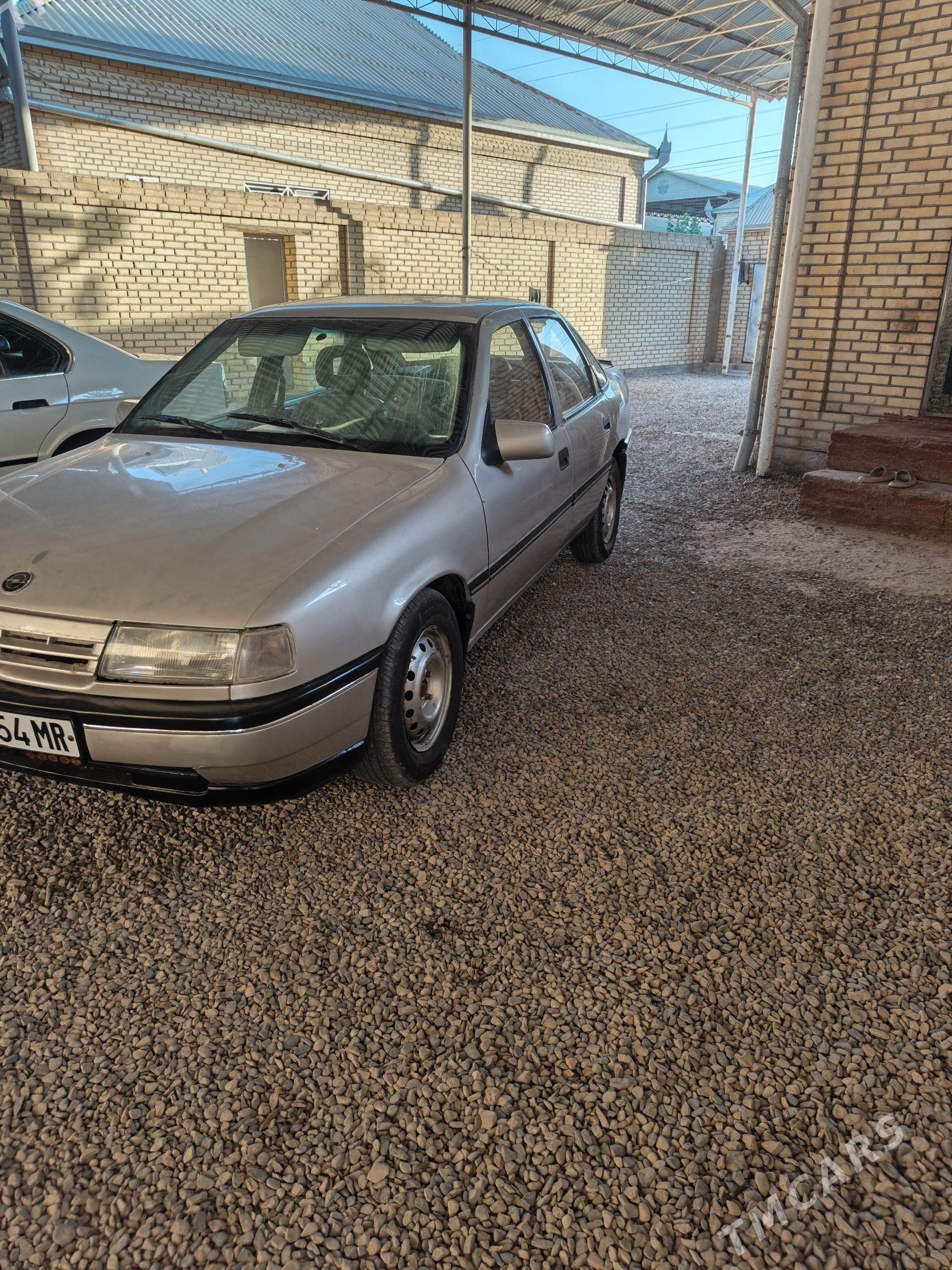 Opel Vectra 1992 - 46 000 TMT - Мары - img 1