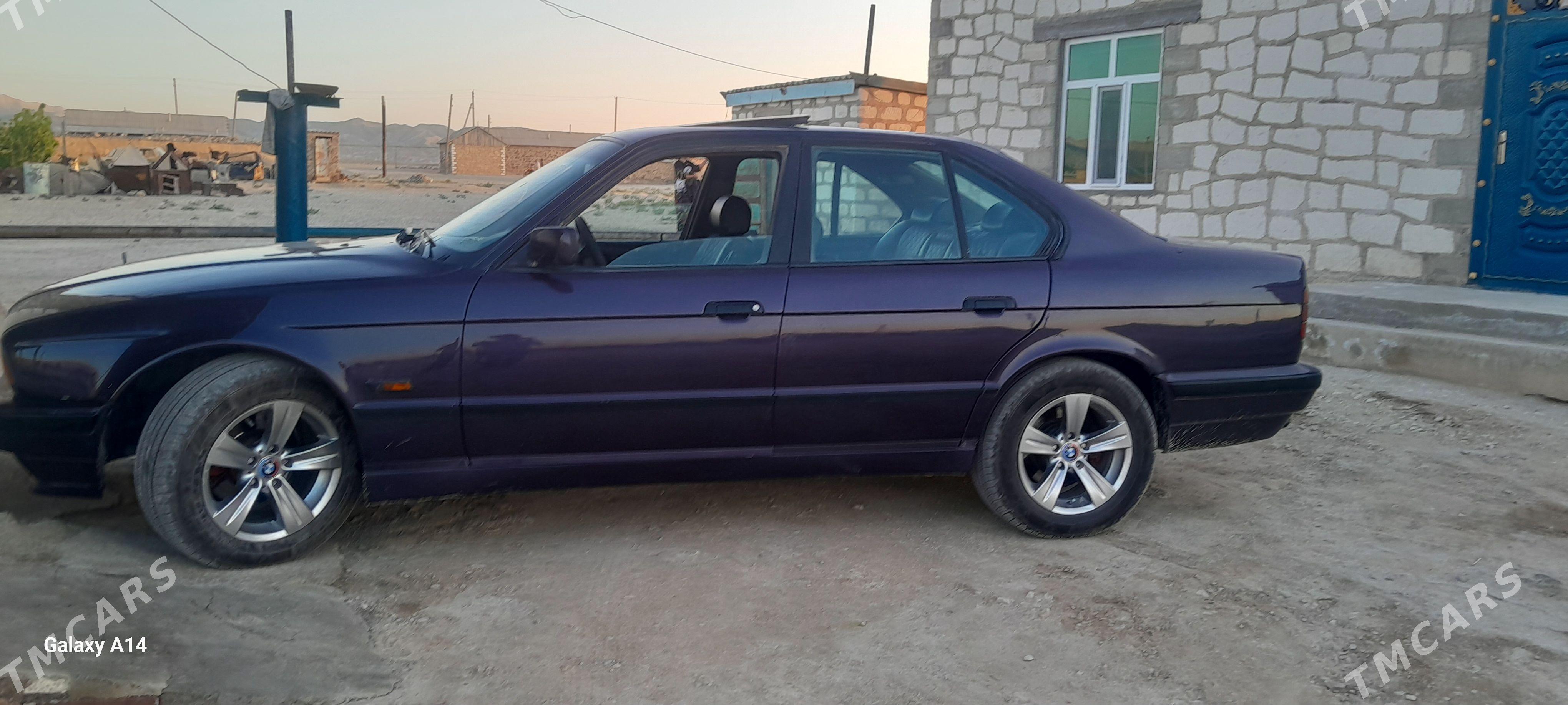 BMW 525 1995 - 85 000 TMT - Берекет - img 1