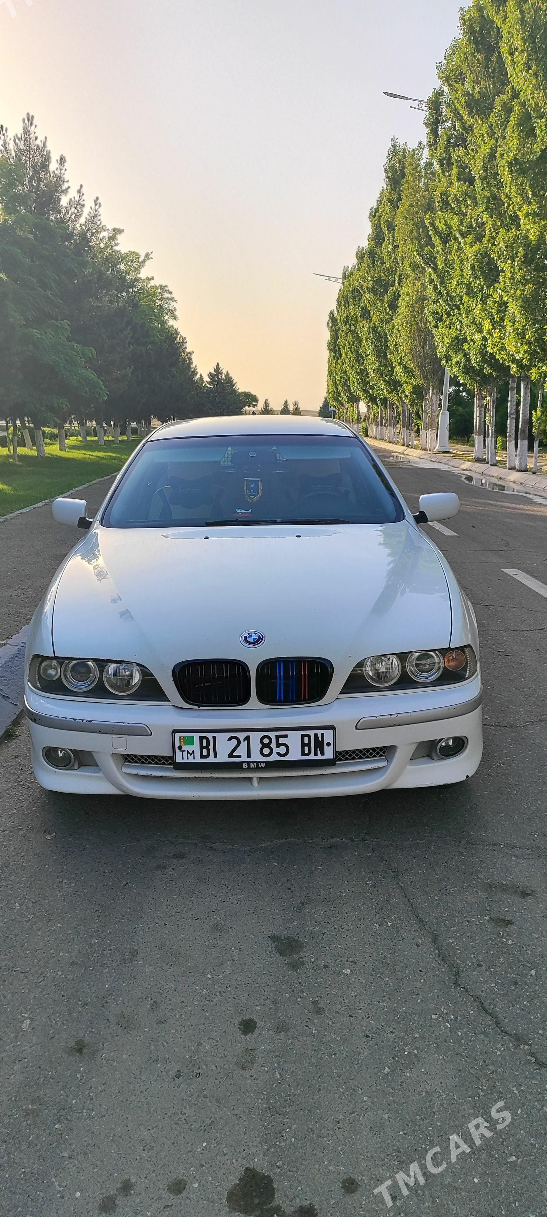 BMW 520 2002 - 130 000 TMT - Türkmenbaşy - img 1