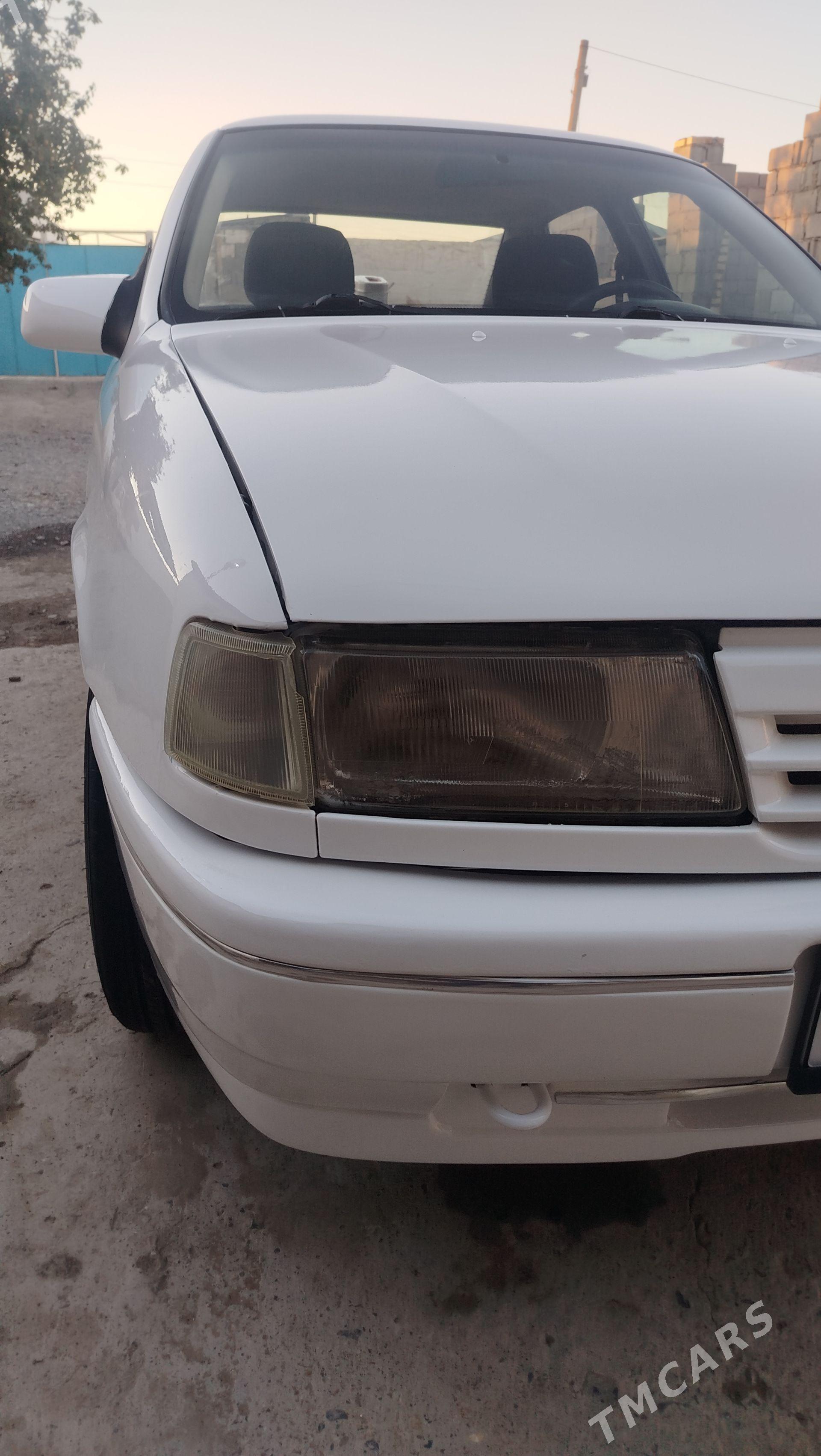 Opel Vectra 1990 - 30 000 TMT - Gyzylarbat - img 1