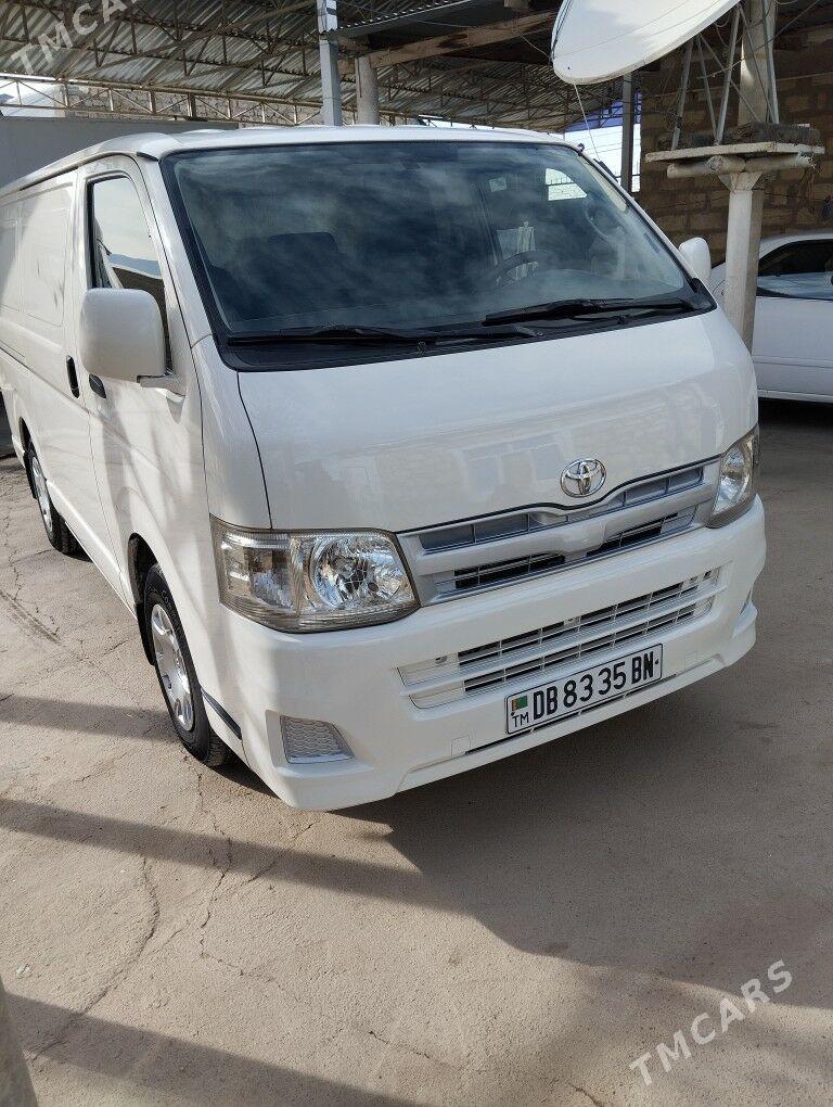 Toyota Hiace 2010 - 240 000 TMT - Гызыларбат - img 1