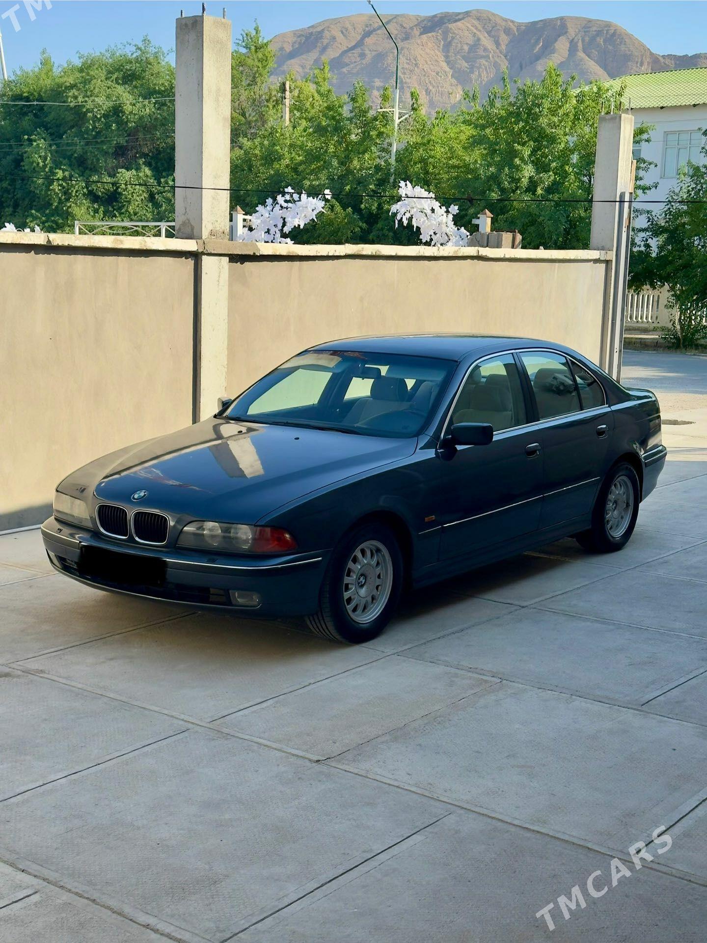BMW E39 1998 - 110 000 TMT - Balkanabat - img 1
