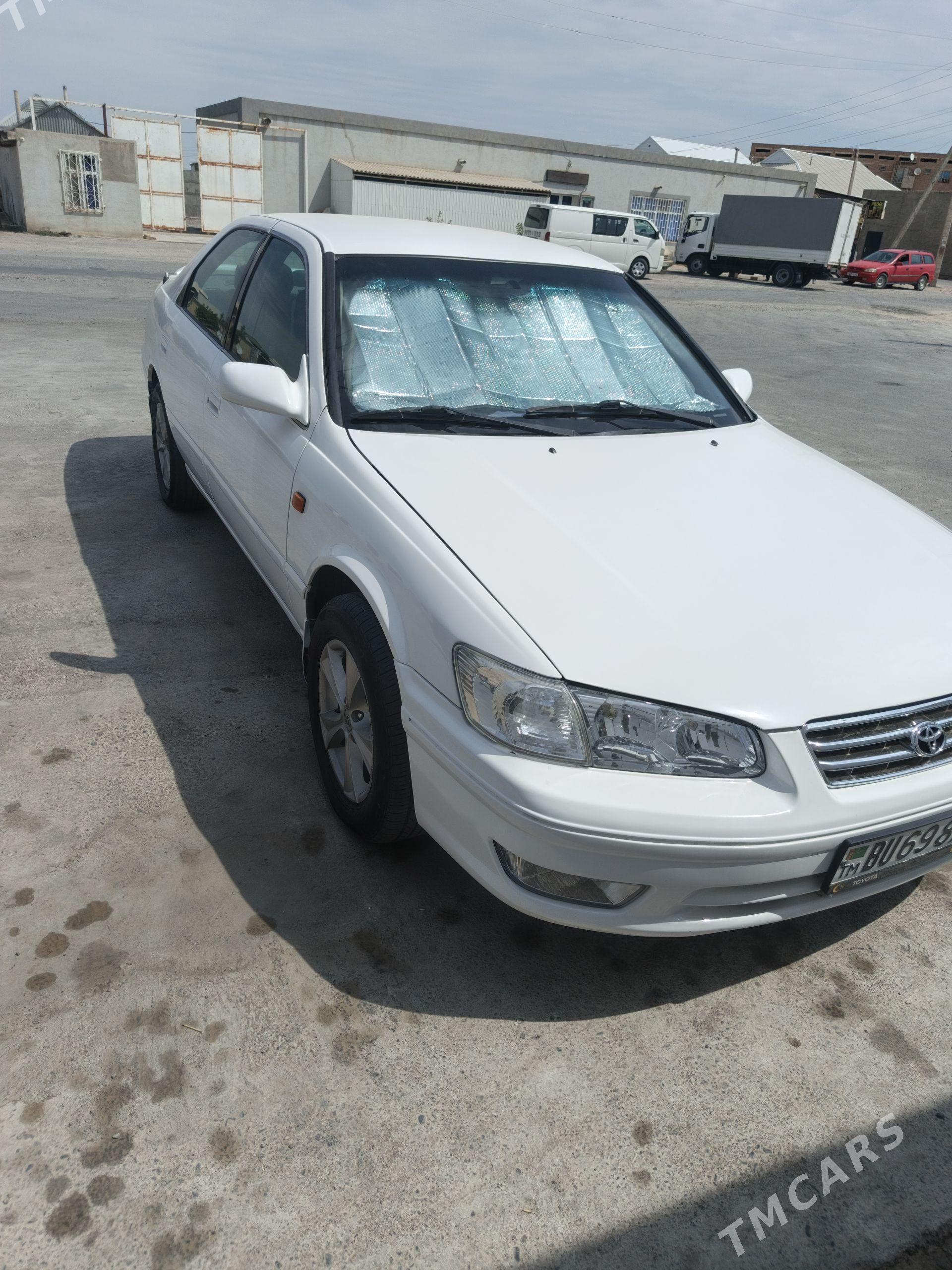 Toyota Camry 1999 - 145 000 TMT - Мары - img 1