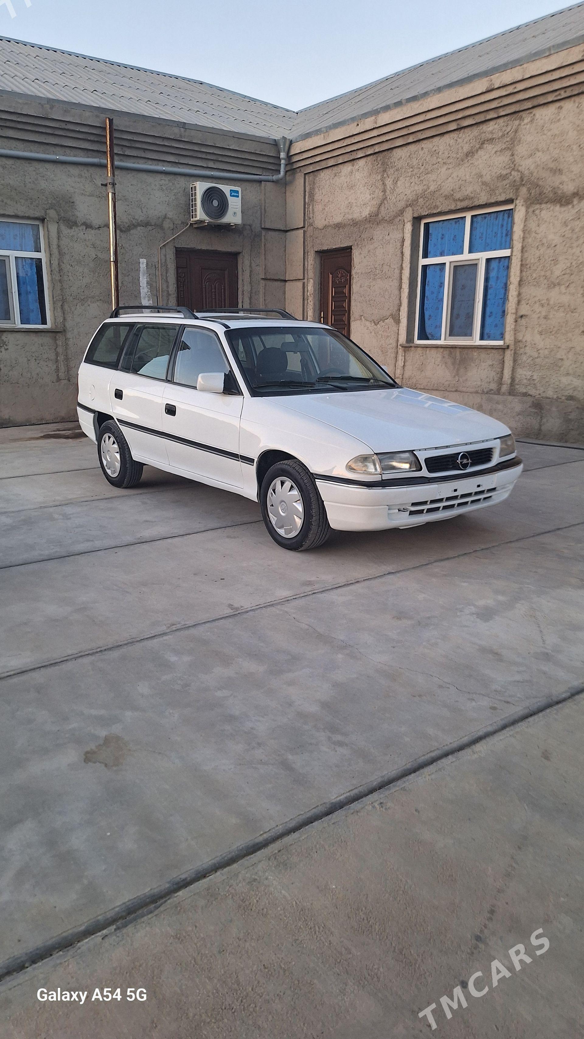 Opel Astra 1992 - 50 000 TMT - Бахарден - img 1