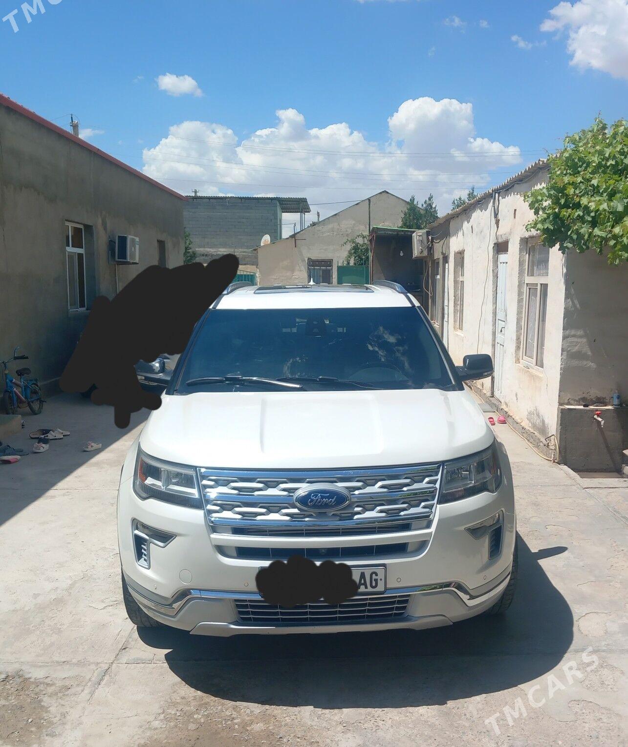 Ford Explorer 2018 - 360 000 TMT - Хитровка - img 1