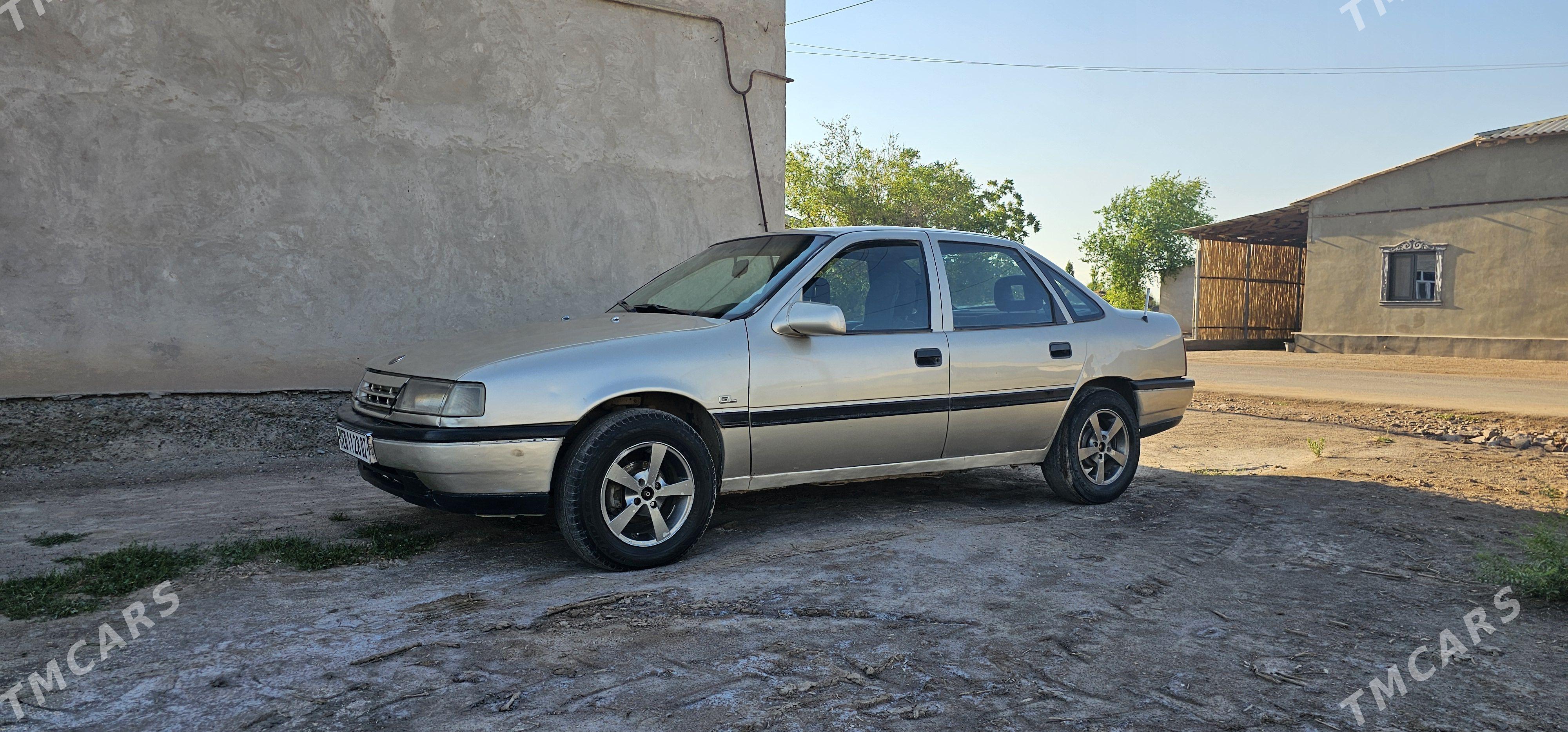 Opel Vectra 1991 - 15 000 TMT - Boldumsaz - img 1