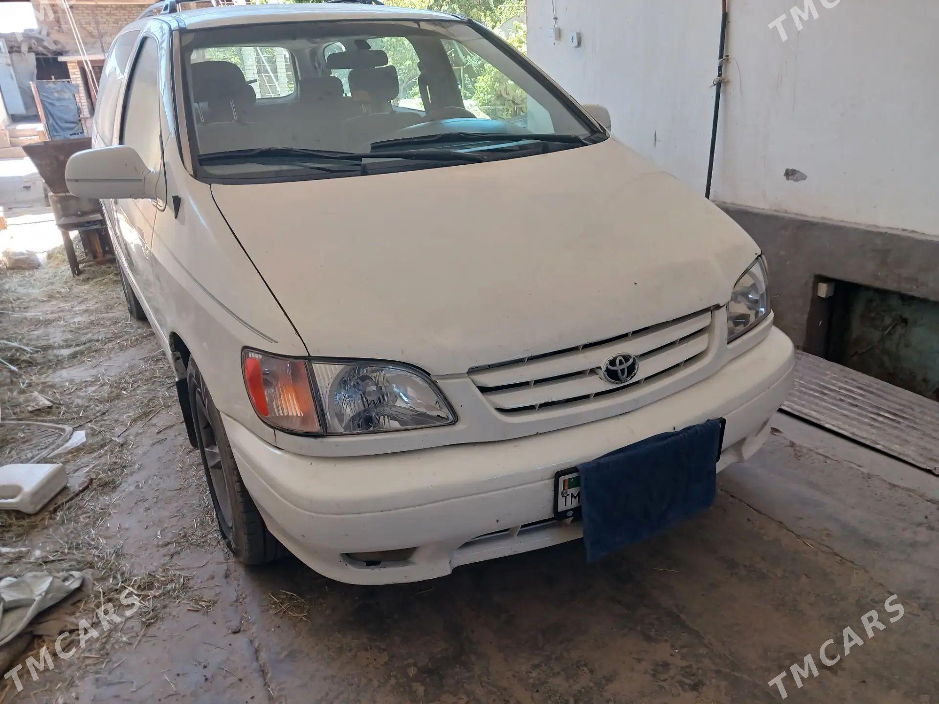 Toyota Sienna 2001 - 175 000 TMT - Türkmenabat - img 1