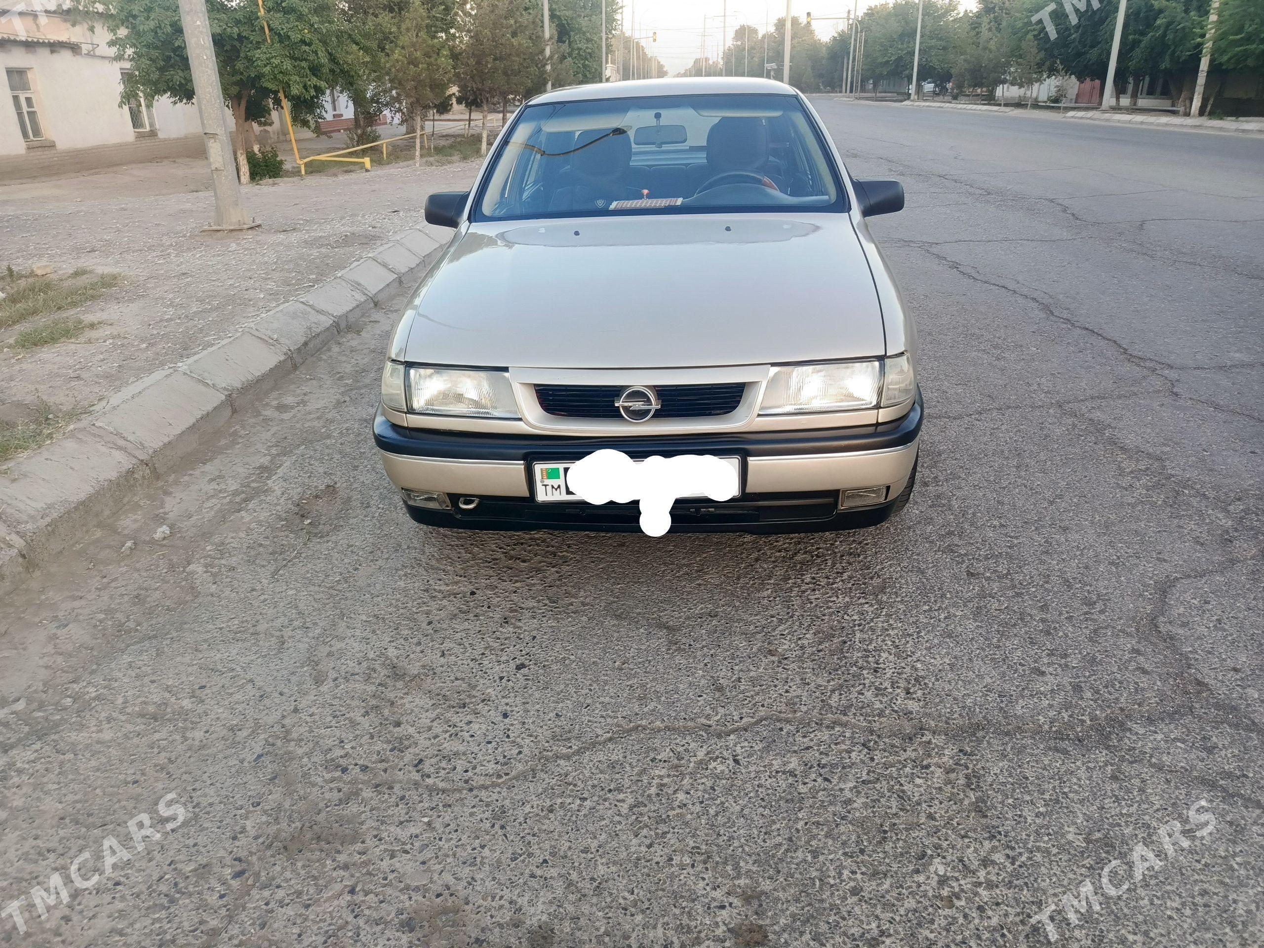 Opel Vectra 1989 - 40 000 TMT - Байрамали - img 1