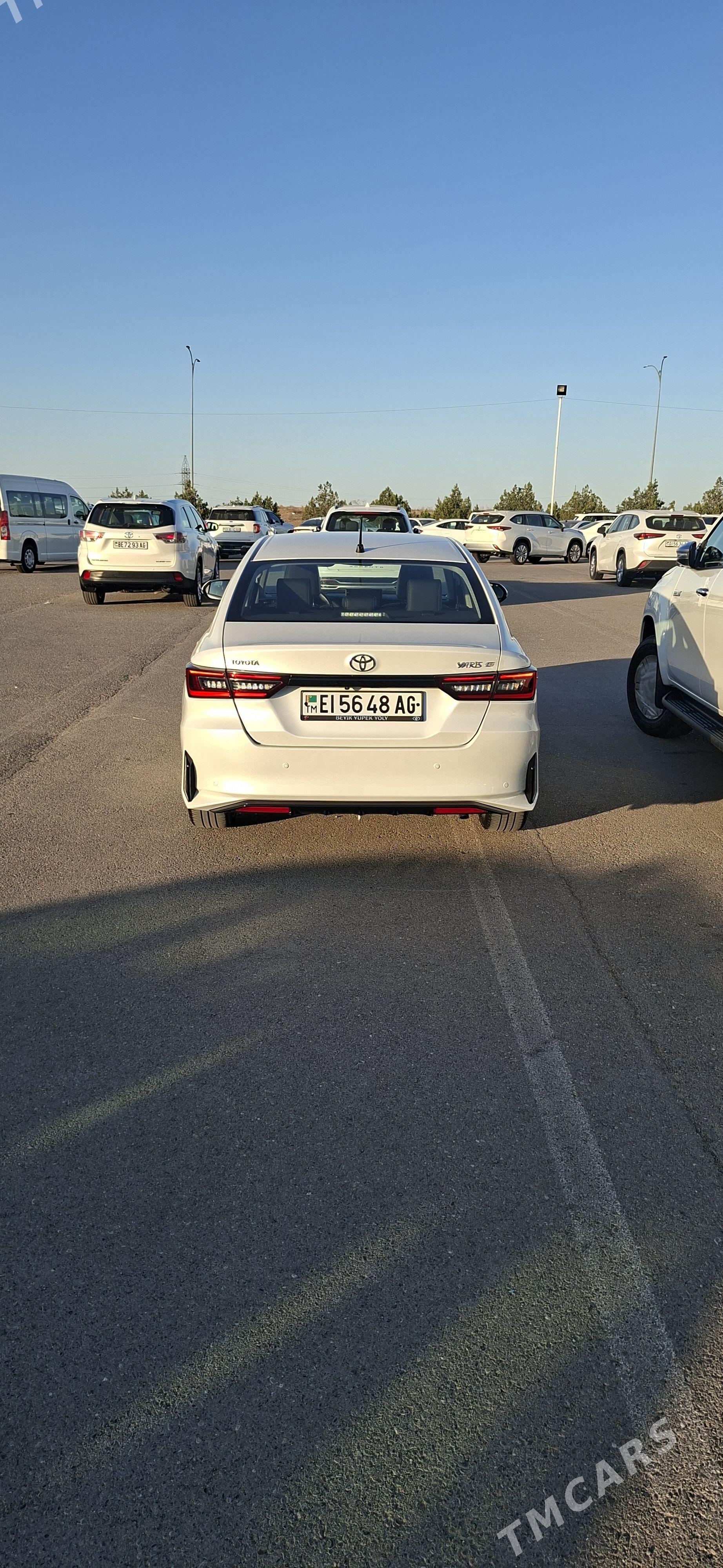 Toyota Yaris 2024 - 340 000 TMT - "Алтын Асыр" Гундогар базары ( Толкучка) - img 1