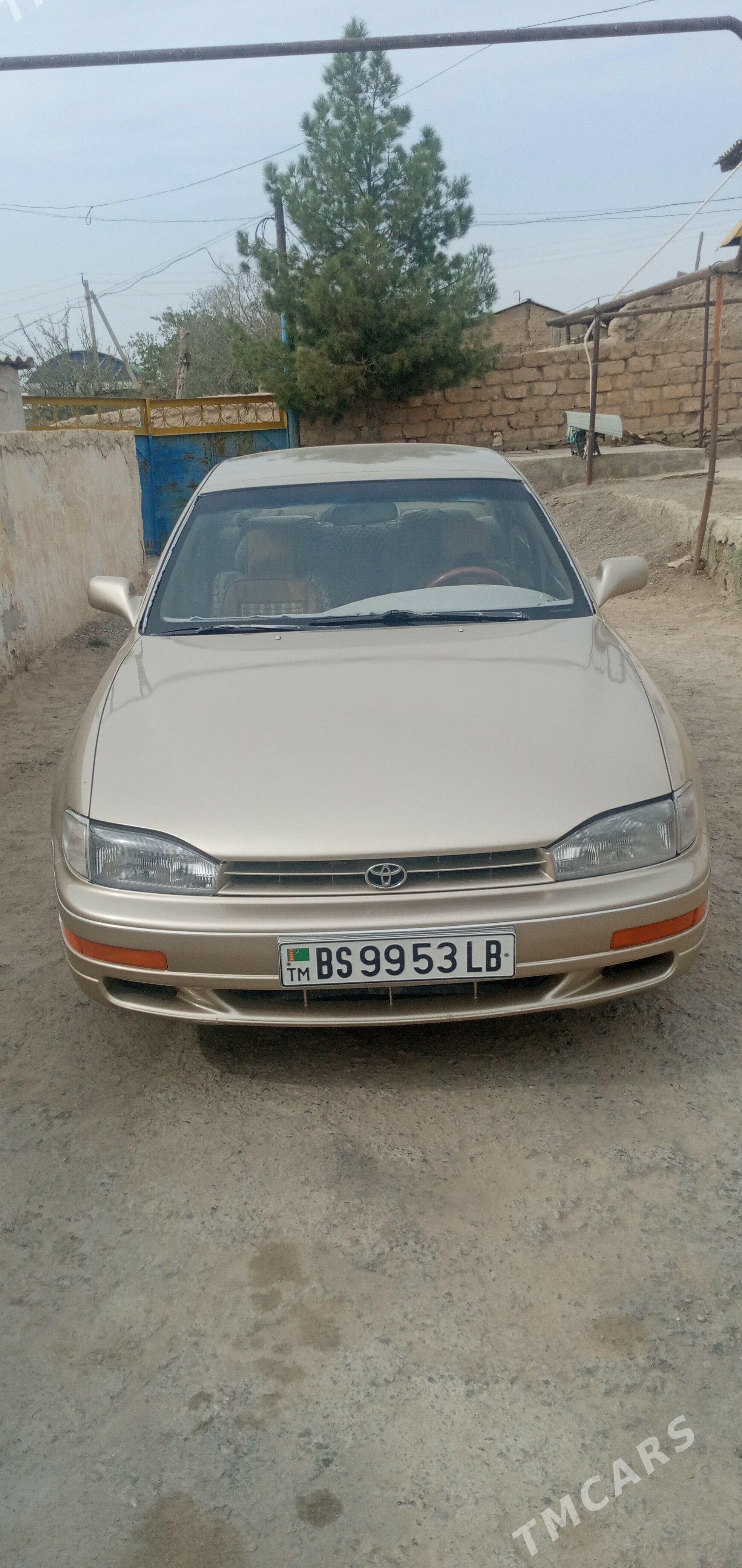 Toyota Camry 1993 - 115 000 TMT - Магданлы - img 1