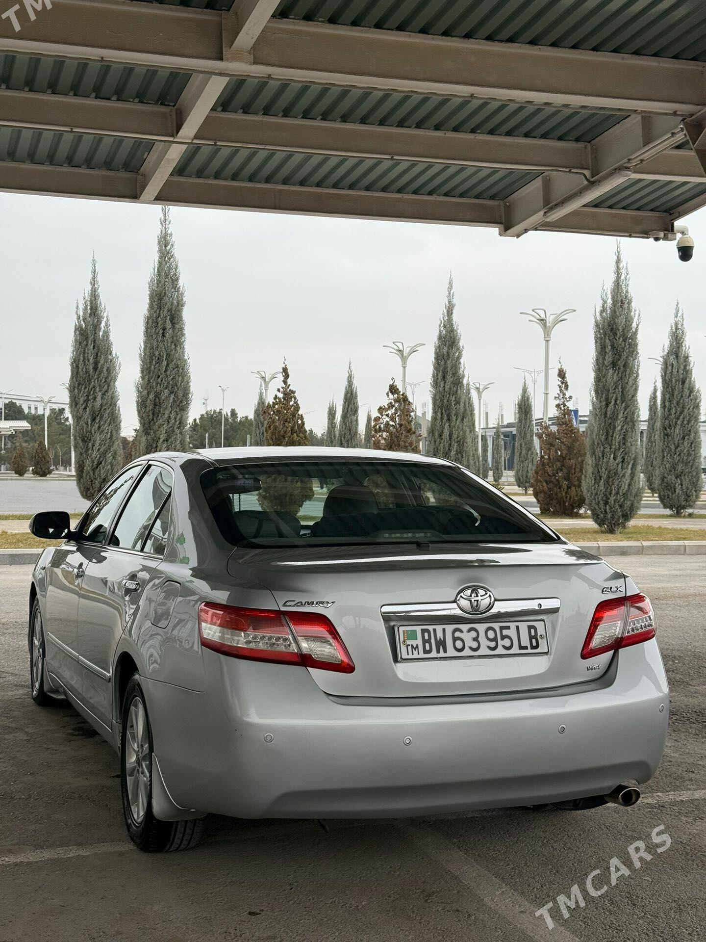 Toyota Camry 2010 - 240 000 TMT - Туркменабат - img 1
