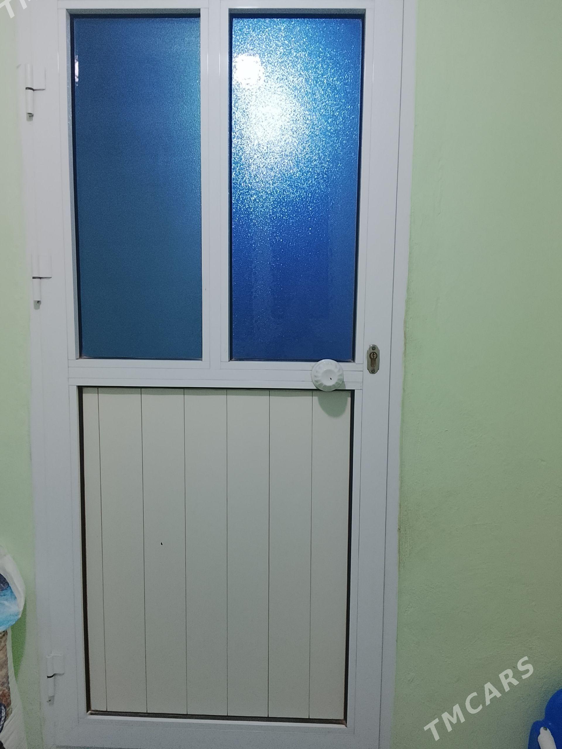 plastik gapy - Гумдаг - img 1