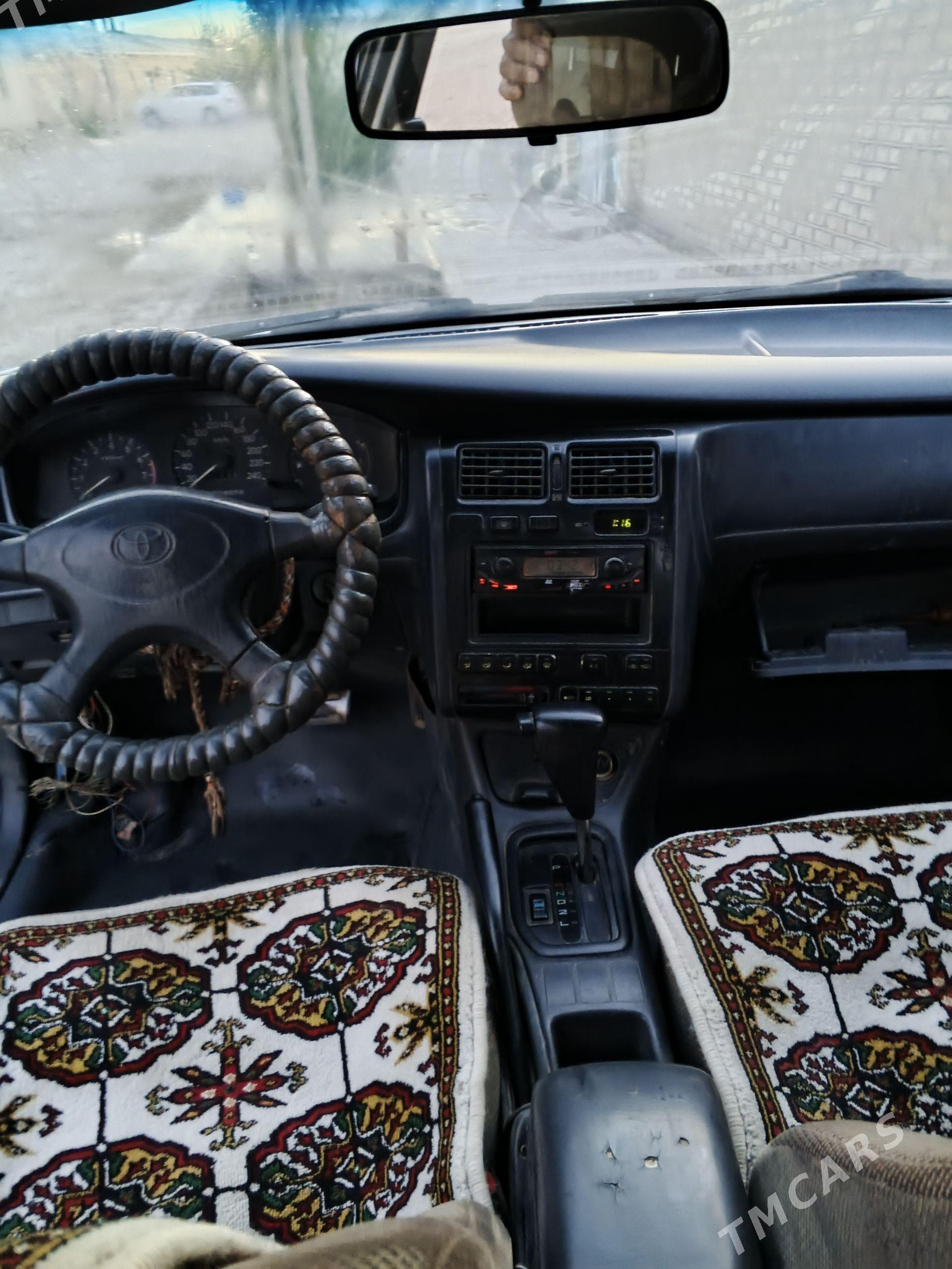 Toyota Corona 1994 - 70 000 TMT - Кёнеургенч - img 1