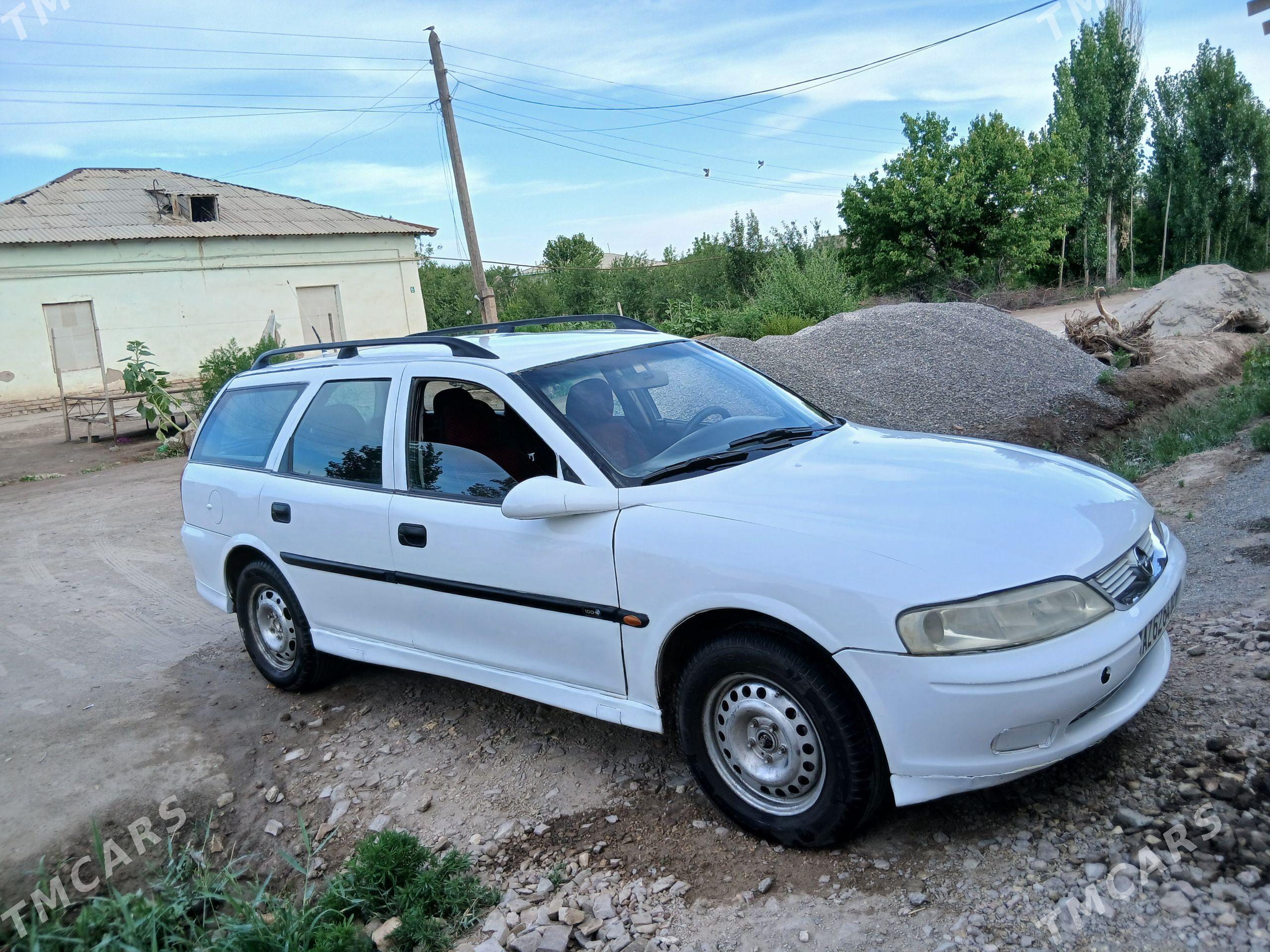 Opel Vectra 1999 - 70 000 TMT - Губадаг - img 1