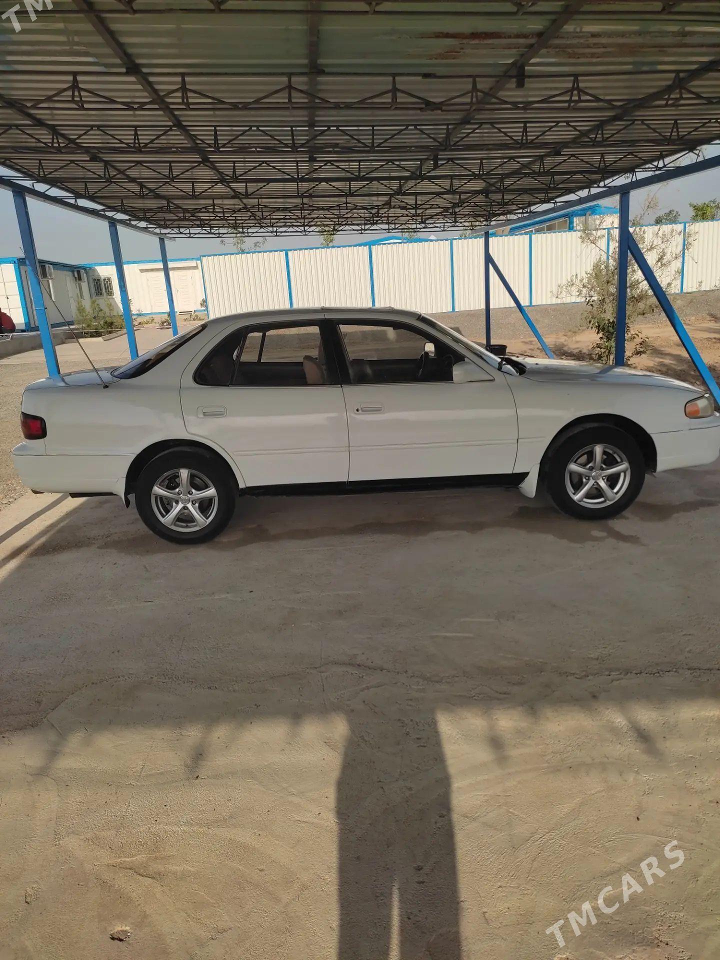 Toyota Camry 1995 - 120 000 TMT - Tejen - img 1