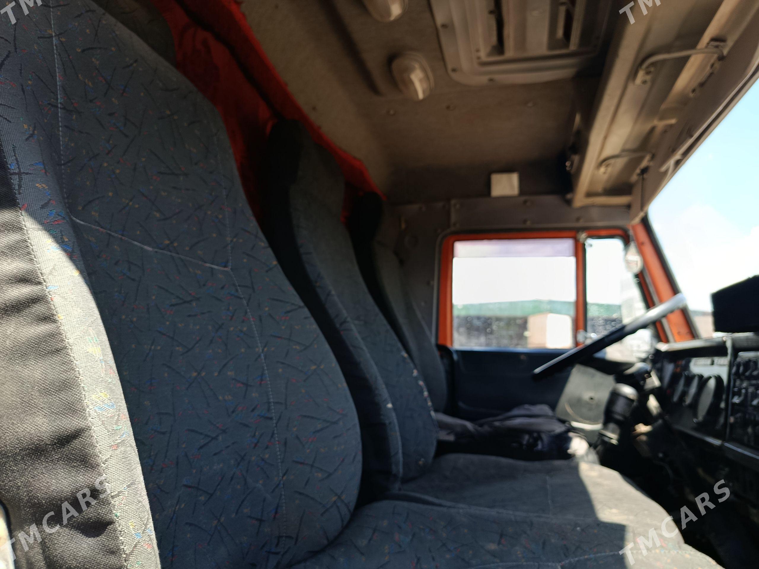 Kamaz 6520 2012 - 350 000 TMT - Гурбансолтан Едже - img 1