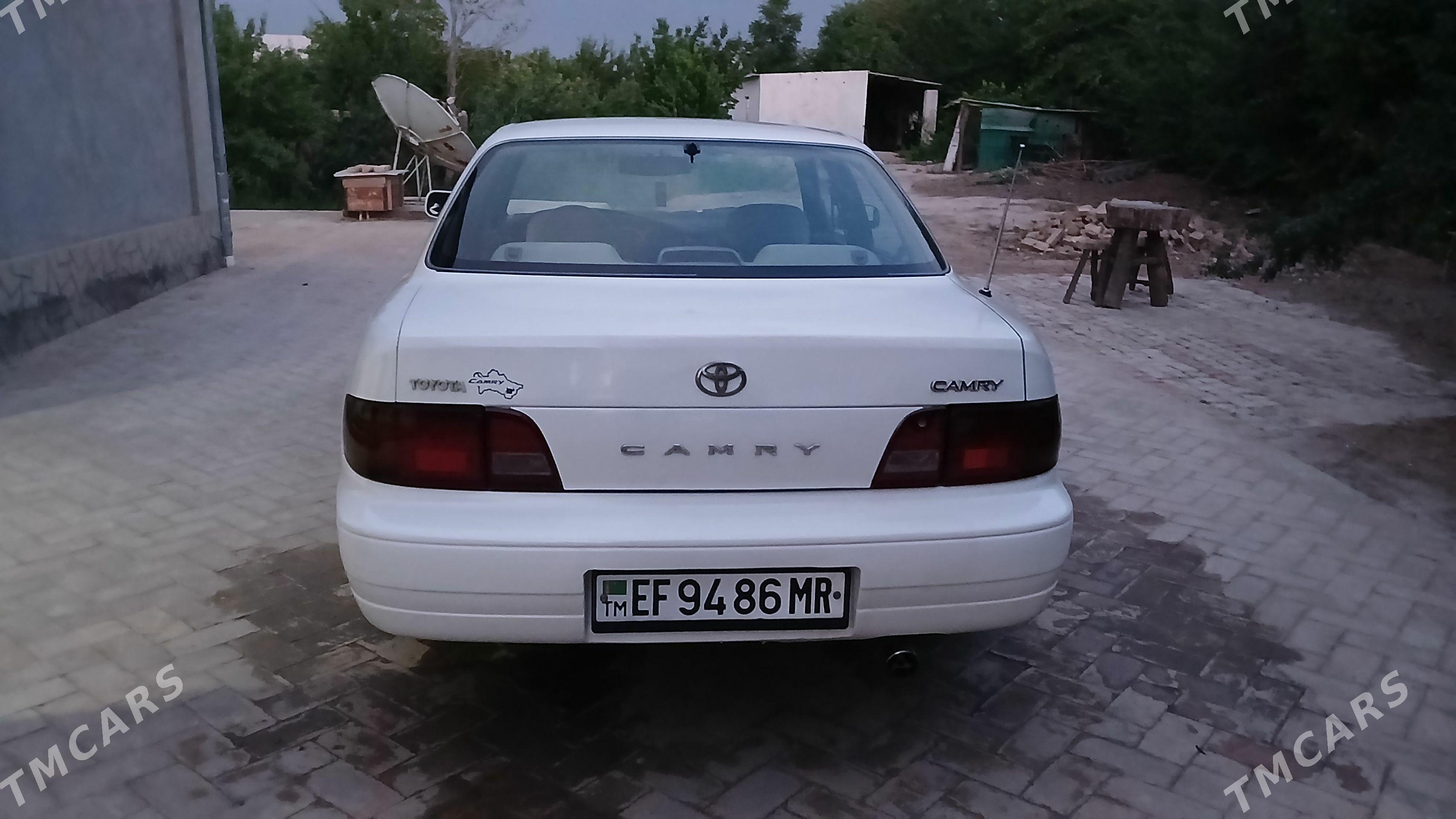 Toyota Camry 1996 - 130 000 TMT - Mary - img 1