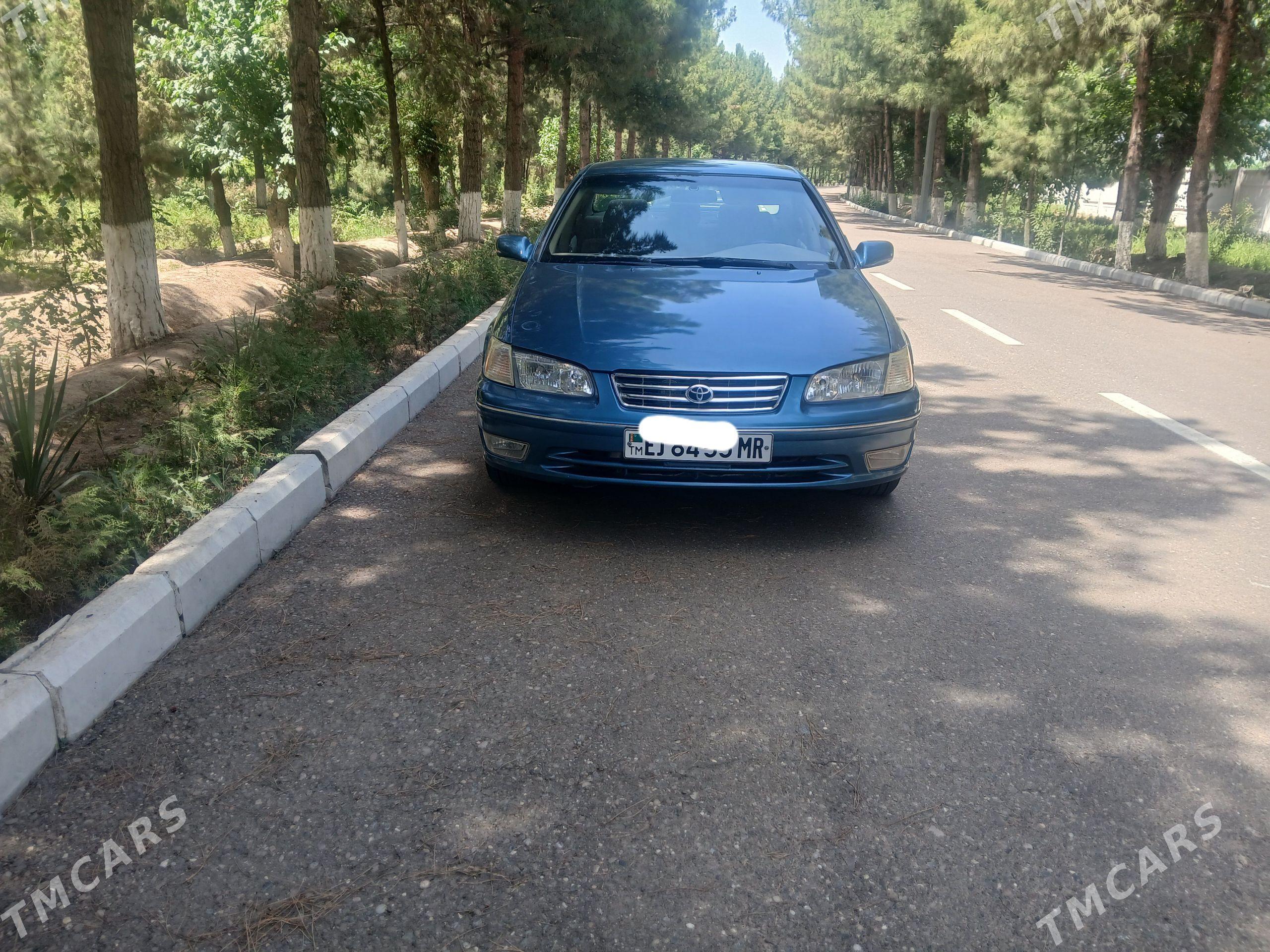 Toyota Camry 2001 - 150 000 TMT - Мары - img 1